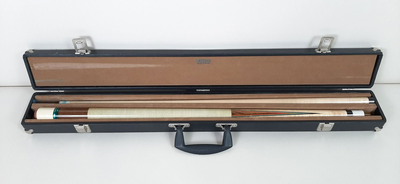 Huebler Pool Cue with Case (1 of 5)