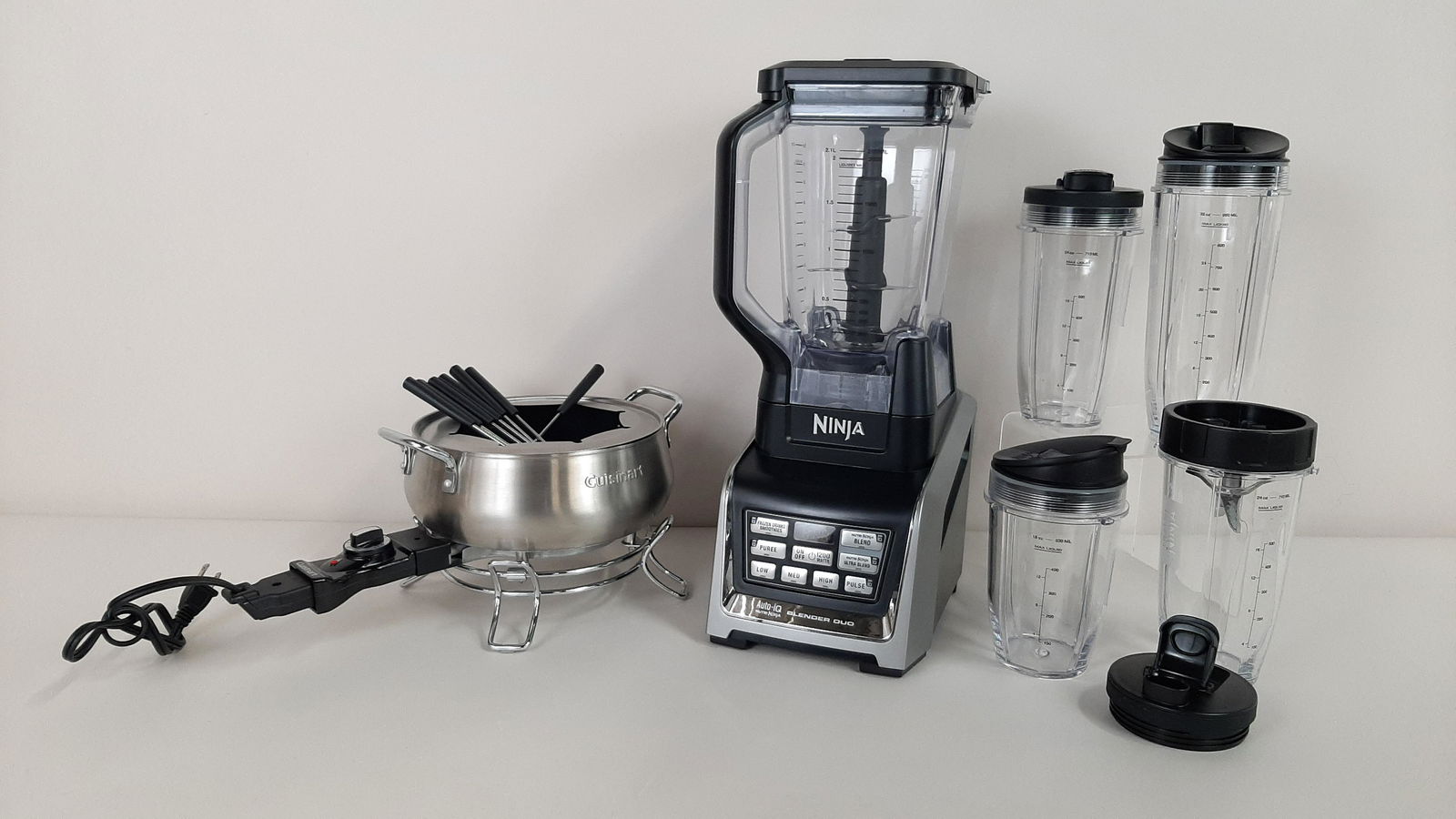 Nutri-Ninja Blender and Cuisinart Fondue Set (1 of 5)
