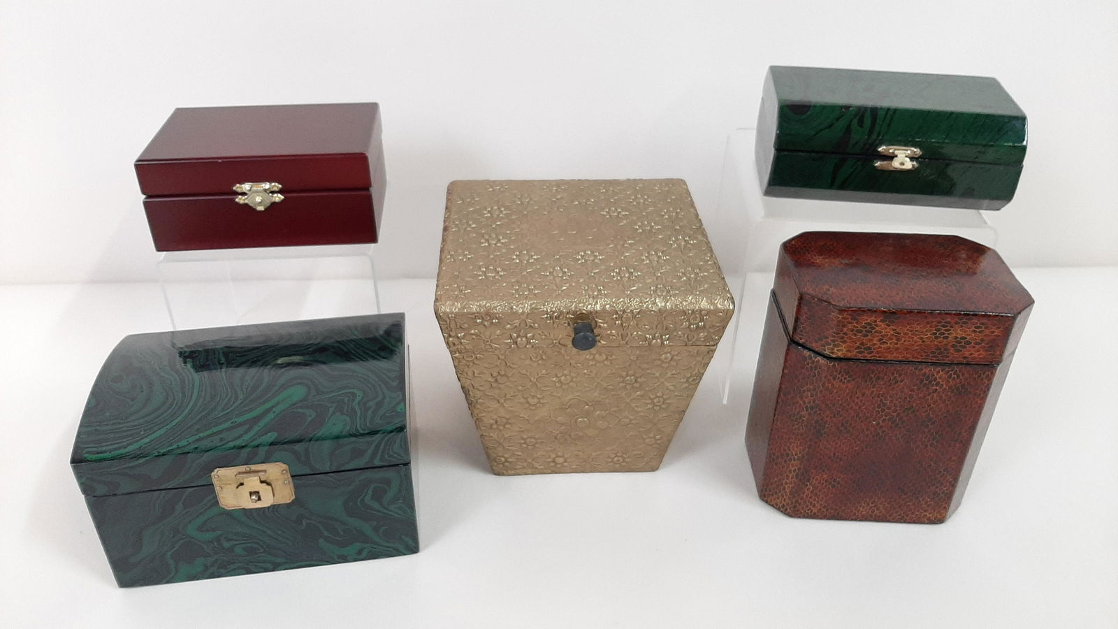 5 Decorative Boxes: Includes wood and leather. Also includes golf rangefinding scope. 5" to 6-1/2" wide X 3-3/4" to 6-1/2" deep X 2-3/4" to 6-1/4" IMPORTANT: Before bidding, please read the terms and conditions. When you