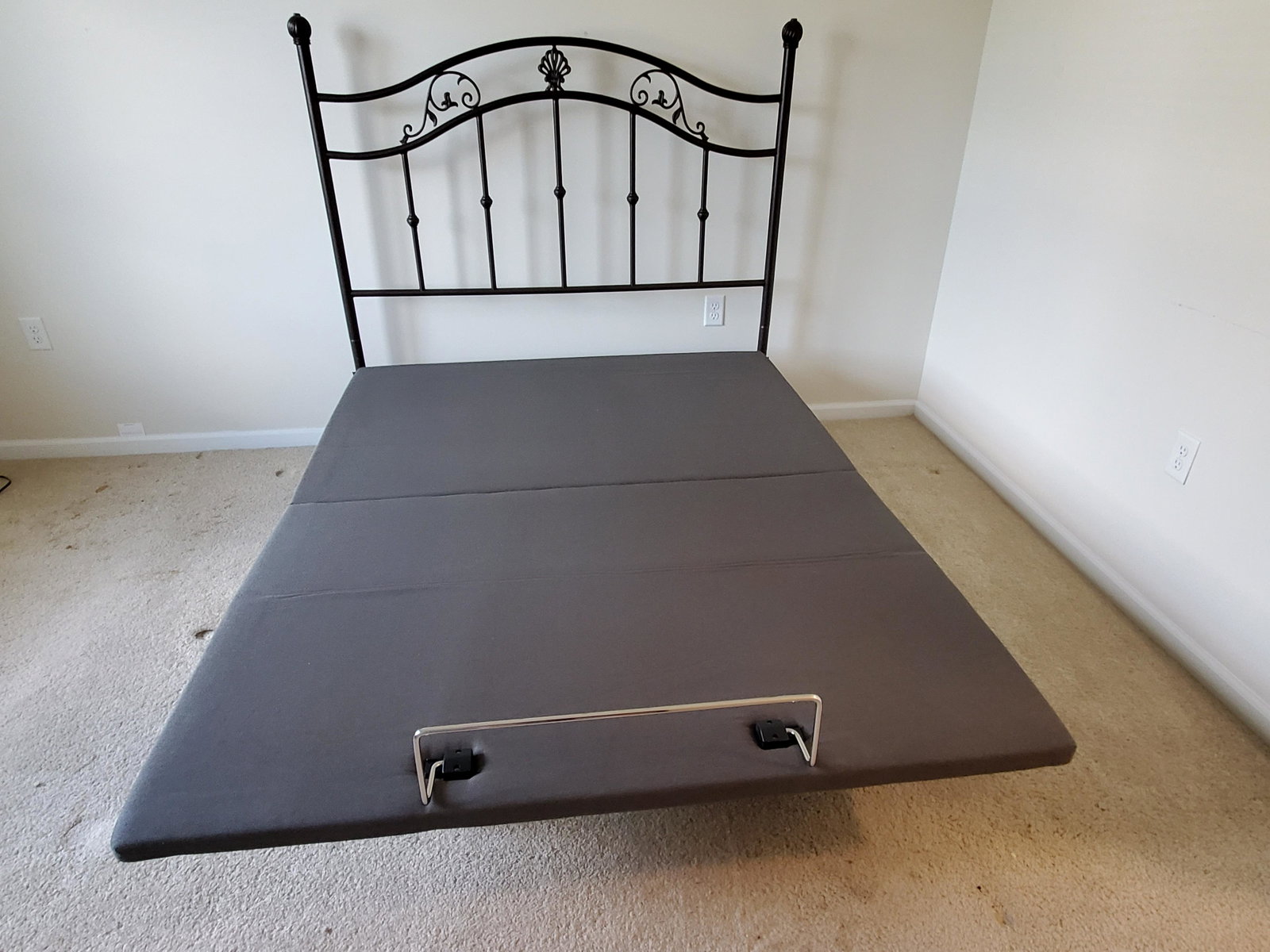 Enso Sleep System Adjustable Bed: 61" wide X 82" deep X 57" high. Has remote. Working. IMPORTANT: Before bidding, please read the terms and conditions. When you registered for the auction you agreed to these terms and will be required