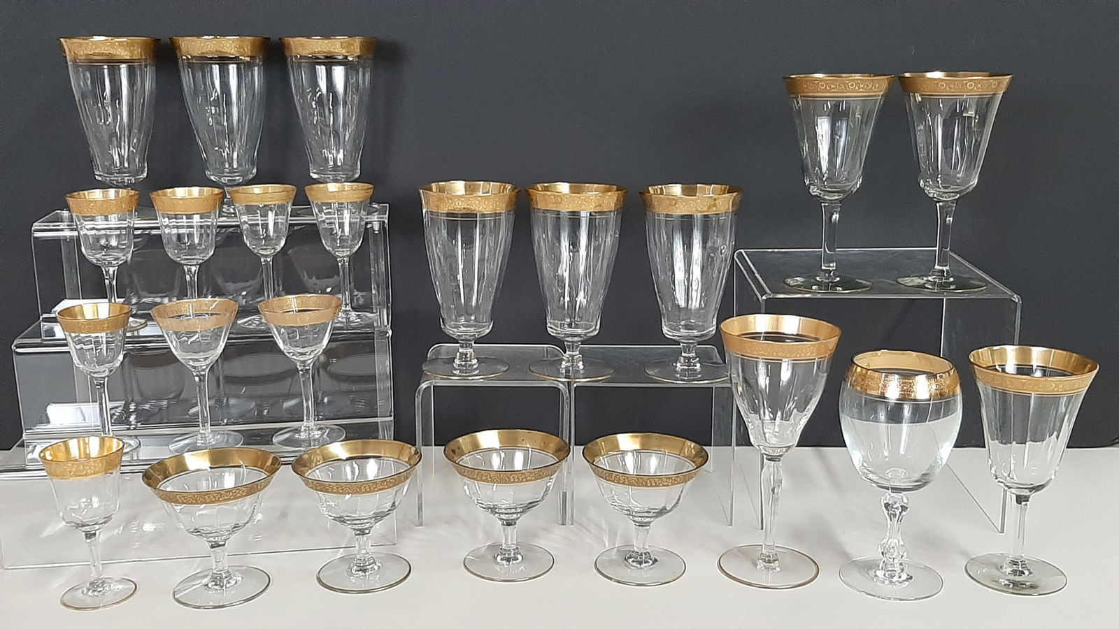 22 Pcs Gold Rim Stemware (1 of 8)