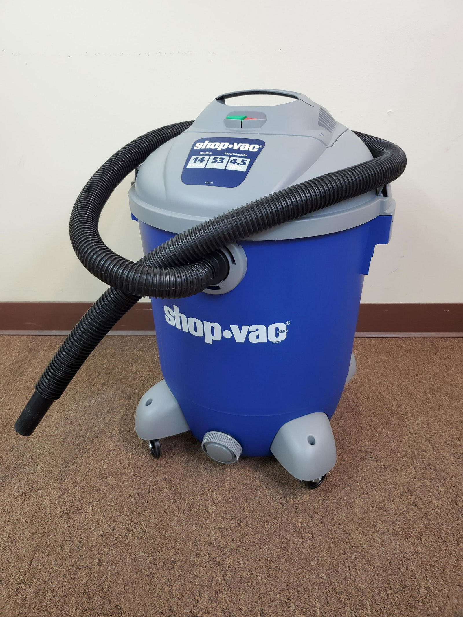 Shop-Vac: Wet/dry. 14gal. 4.5Hp. Working. 18" wide X 17" deep X 25" high. IMPORTANT: Before bidding, please read the terms and conditions. When you registered for the auction you agreed to these terms and will
