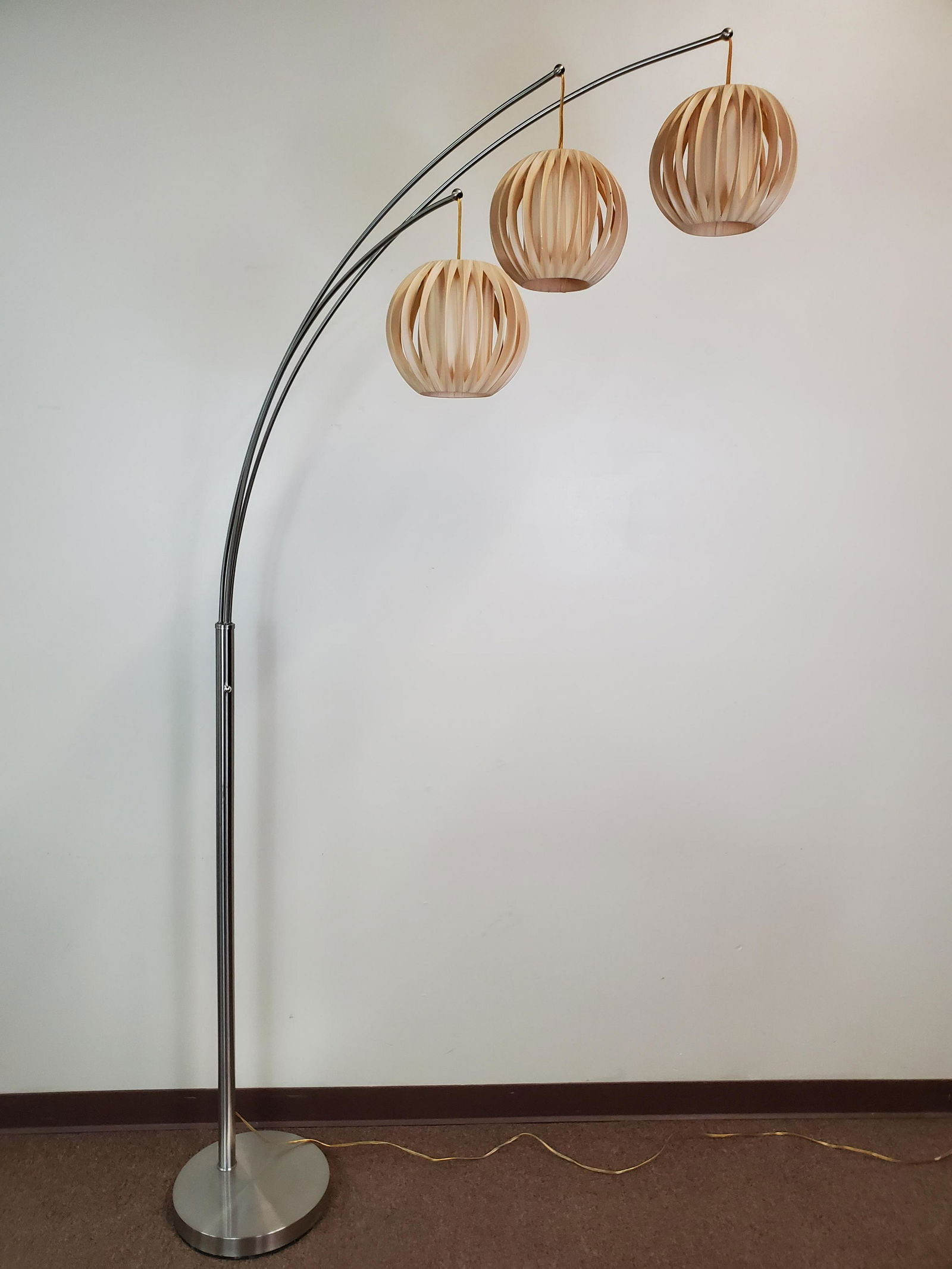Modern 3 Light Arc Lamp (1 of 6)