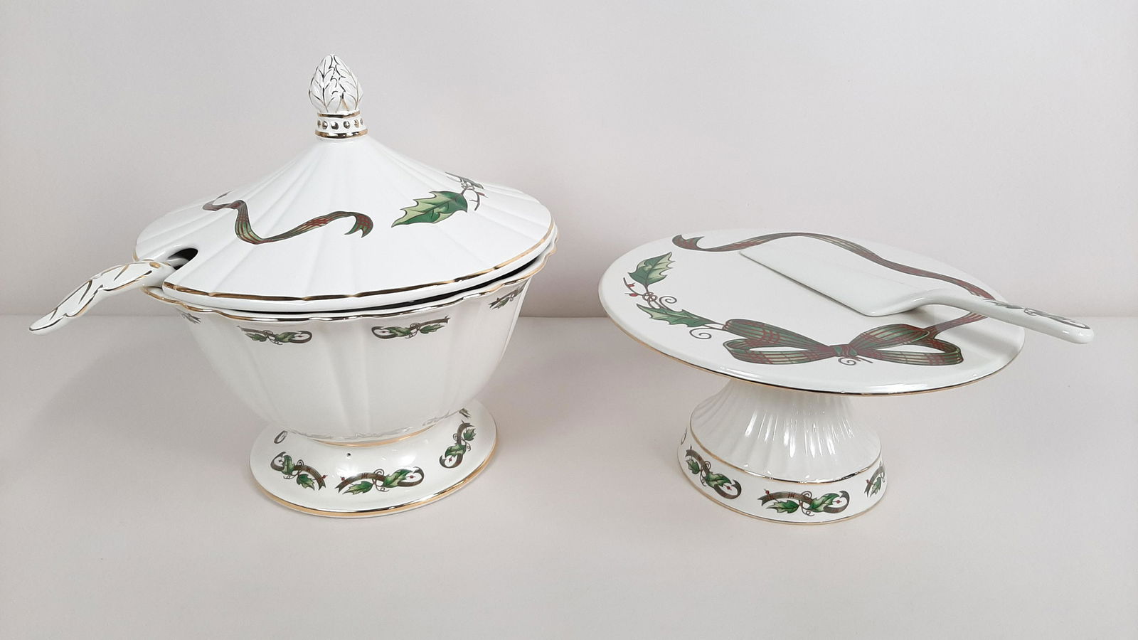 Fitz and Floyd Cake Plate and Soup Tureen: Holly Holiday plaid pattern. 11-1/2" diameter X 5-3/4" to 12" high. Both with original box. IMPORTANT: Before bidding, please read the terms and conditions. When you registered for the auction you agr