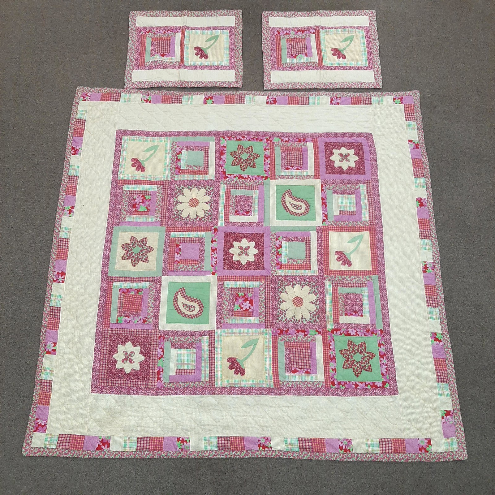 Quilt and 2 Pillow Shams: Quilt: 87" long X 85" wide. Shams: 29-1/4" long X 25" wide. IMPORTANT: Before bidding, please read the terms and conditions. When you registered for the auction you agreed to these terms and will be r
