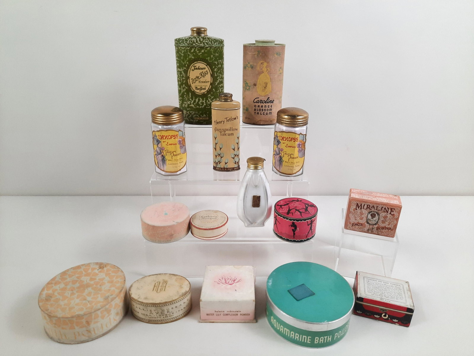 15 Vintage Beauty Powders: 1" to 7-1/2" high. IMPORTANT: Before bidding, please read the terms and conditions. When you registered for the auction you agreed to these terms and will be required to comply with them.