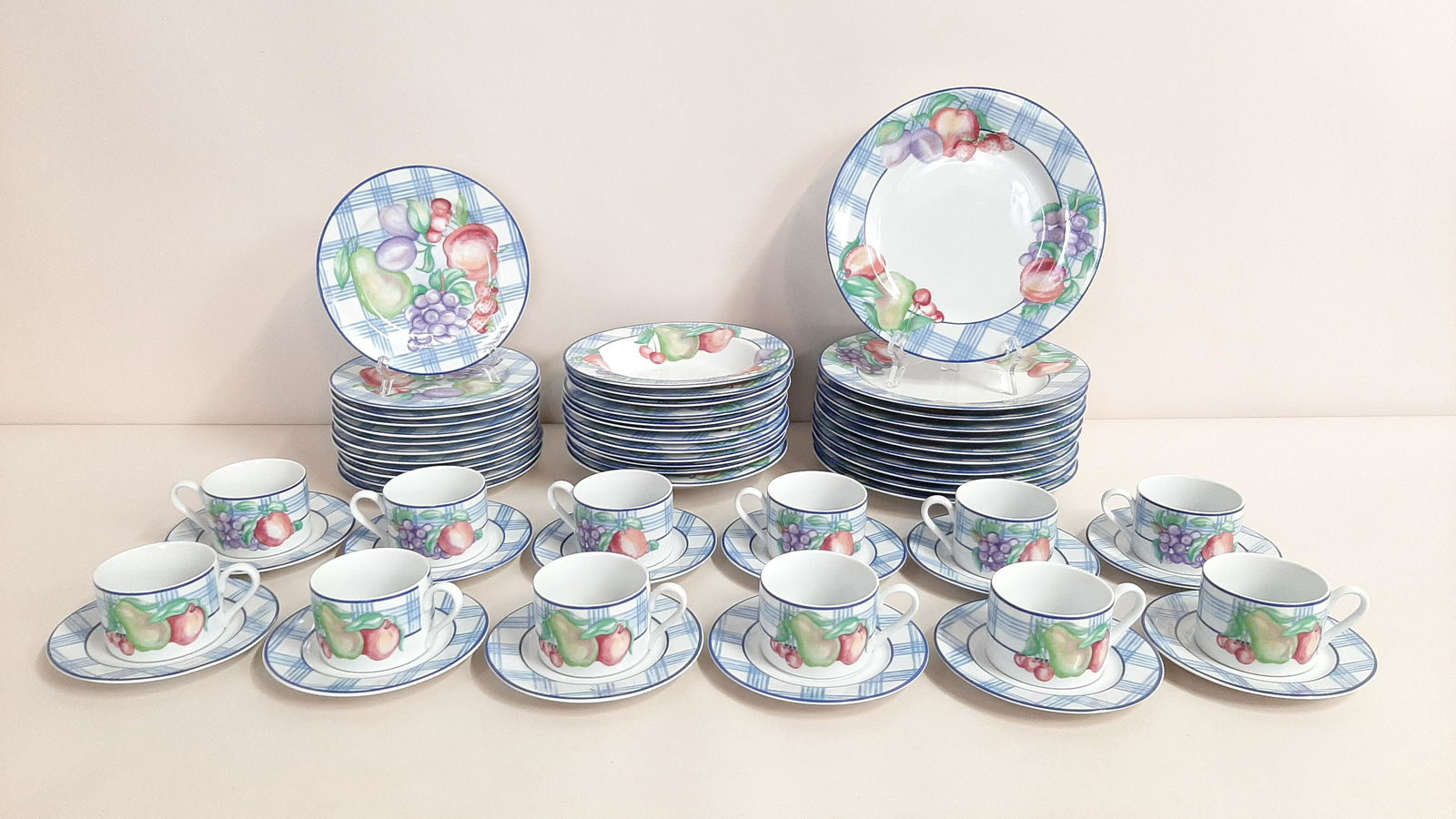 59 Pcs American Atelier Dinnerware (1 of 2)