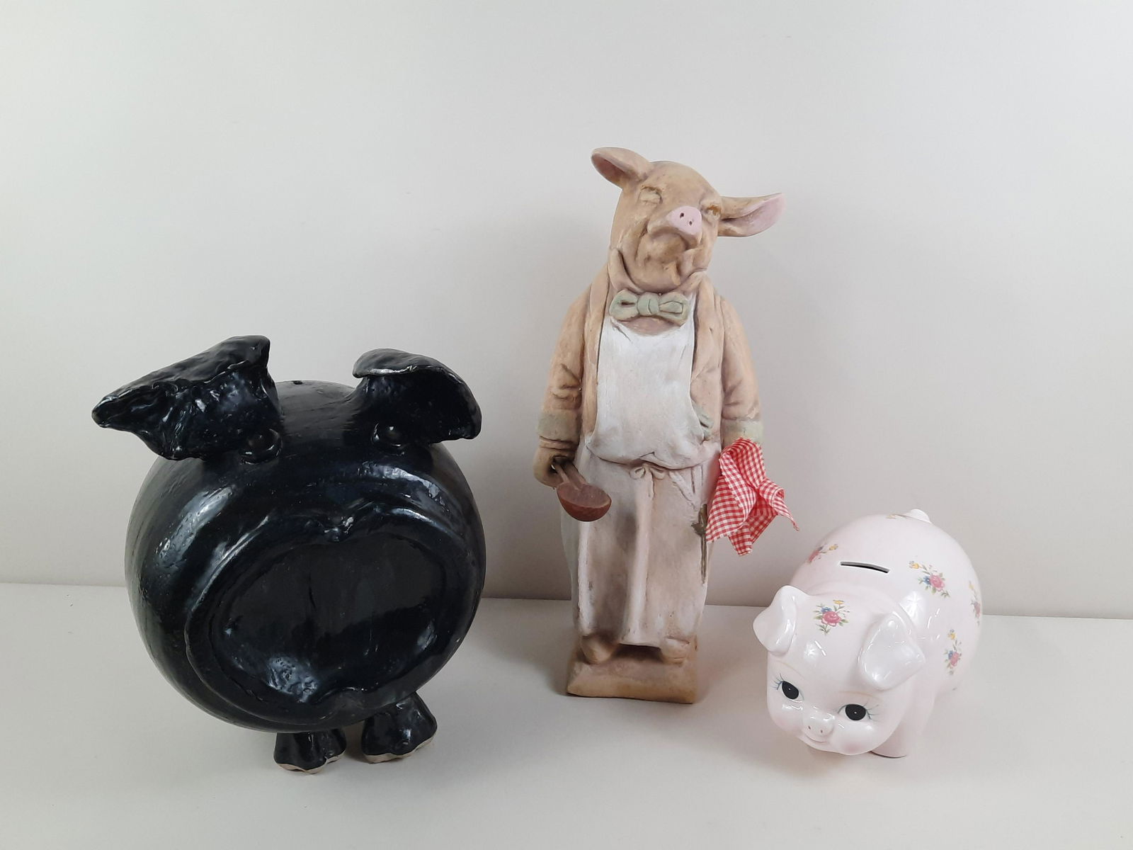 3 Pigs incl Large Nancy Jefferson Piggy Bank (1 of 8)