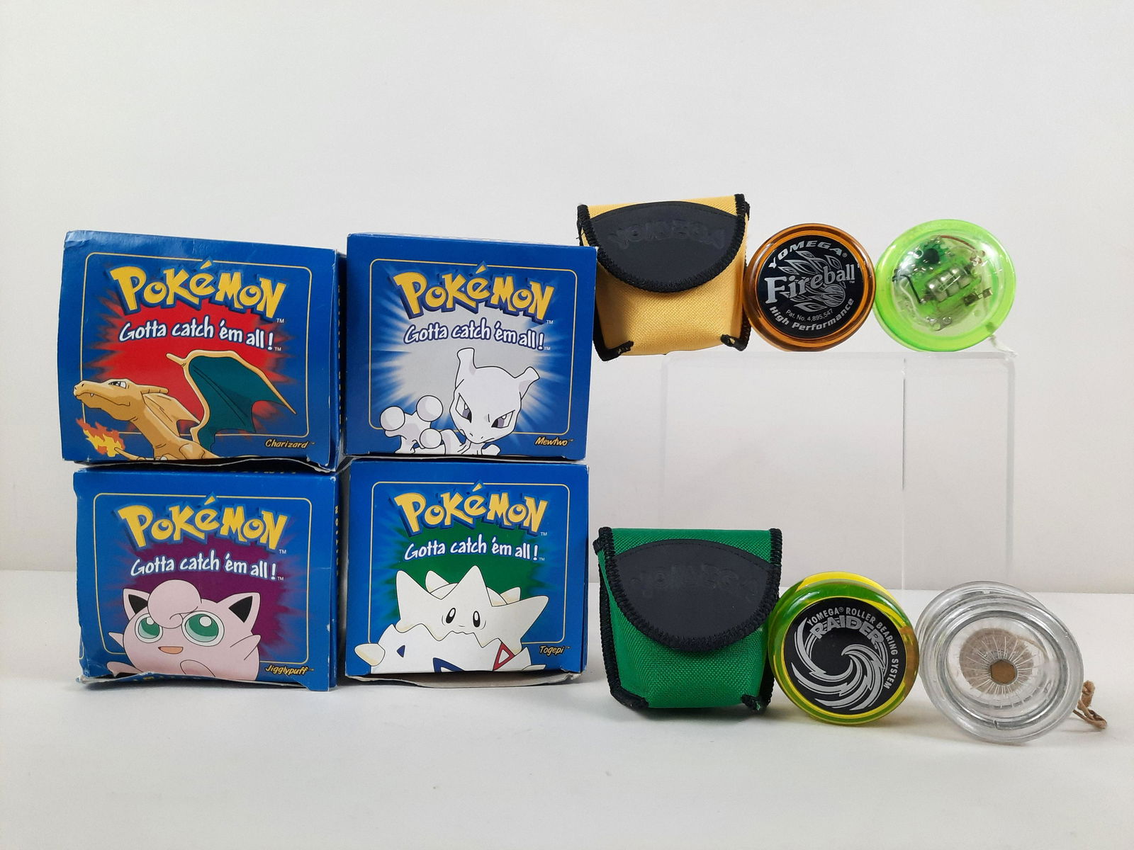 4 23K Gold Plated Pokémon Cards and 4 Yo Yos (1 of 9)