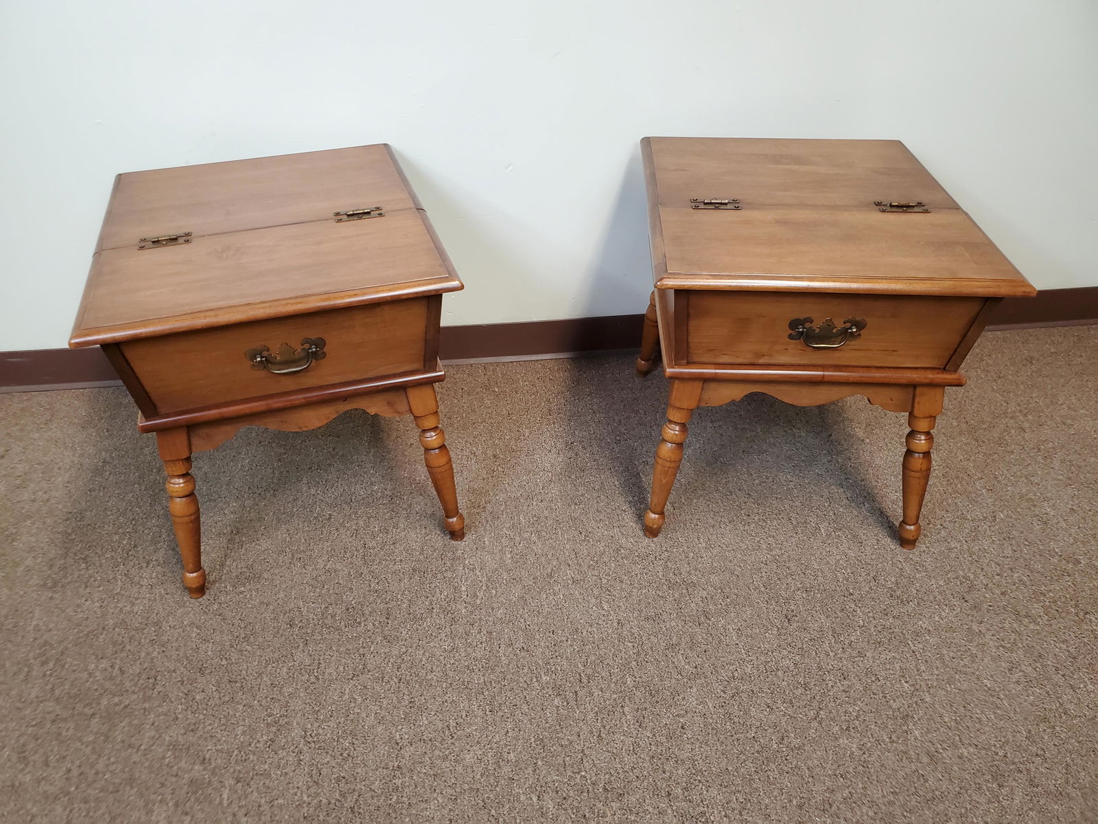 Pair Of Heywood Wakefield End Tables (1 of 4)