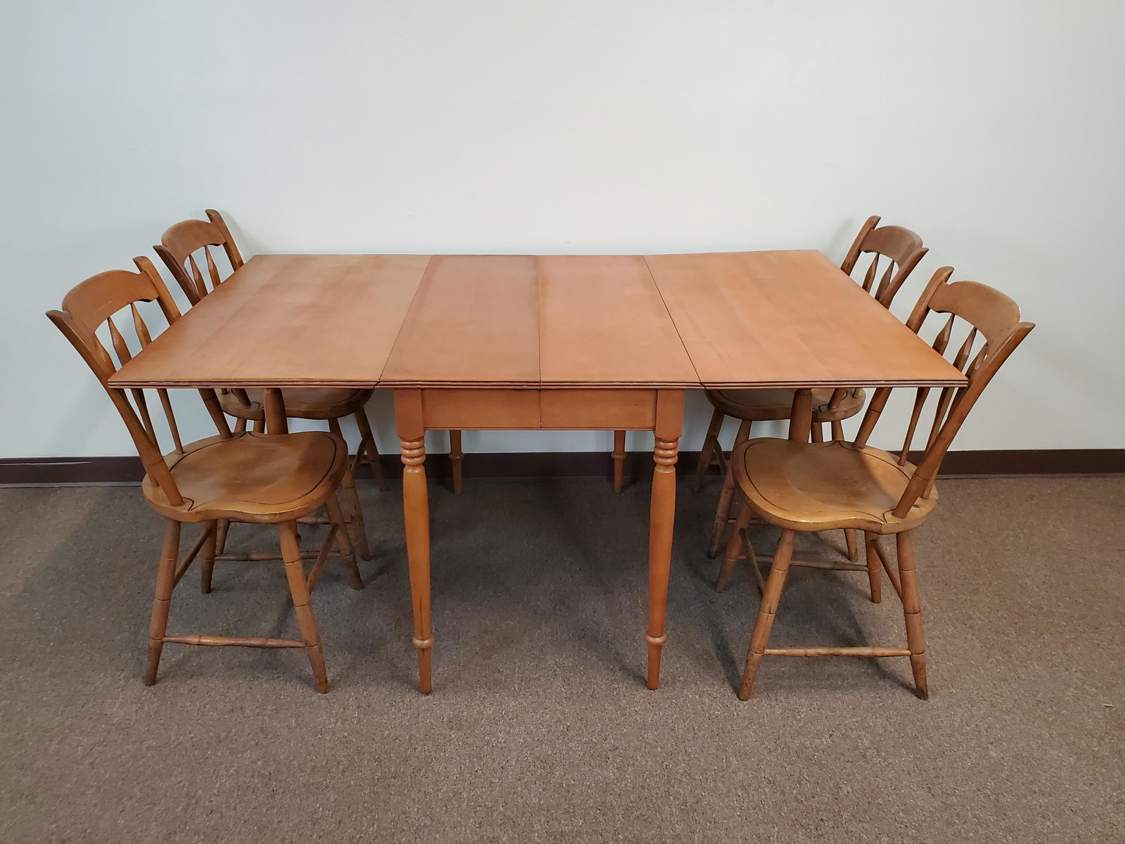 Statton Drop Leaf Table With 4 Chairs (1 of 9)