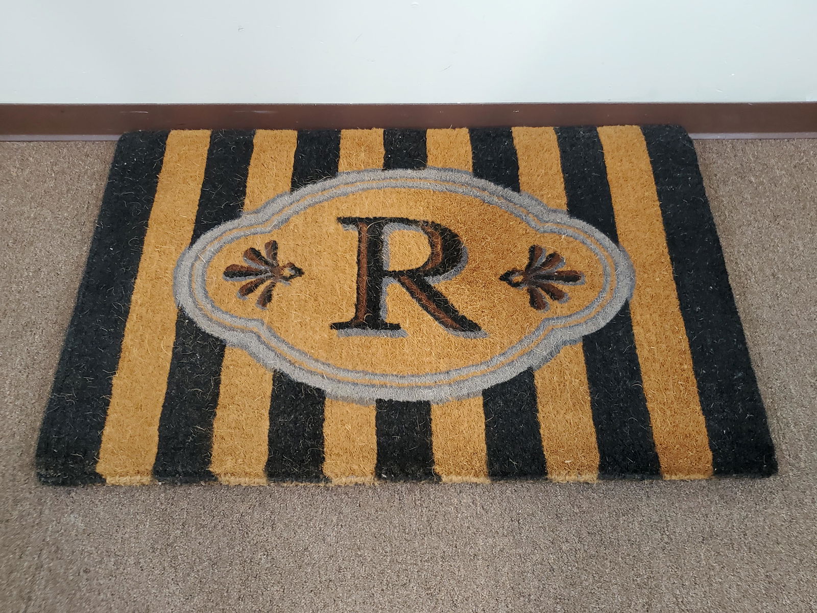 Frontgate "R" Monogrammed Door Mat (1 of 3)