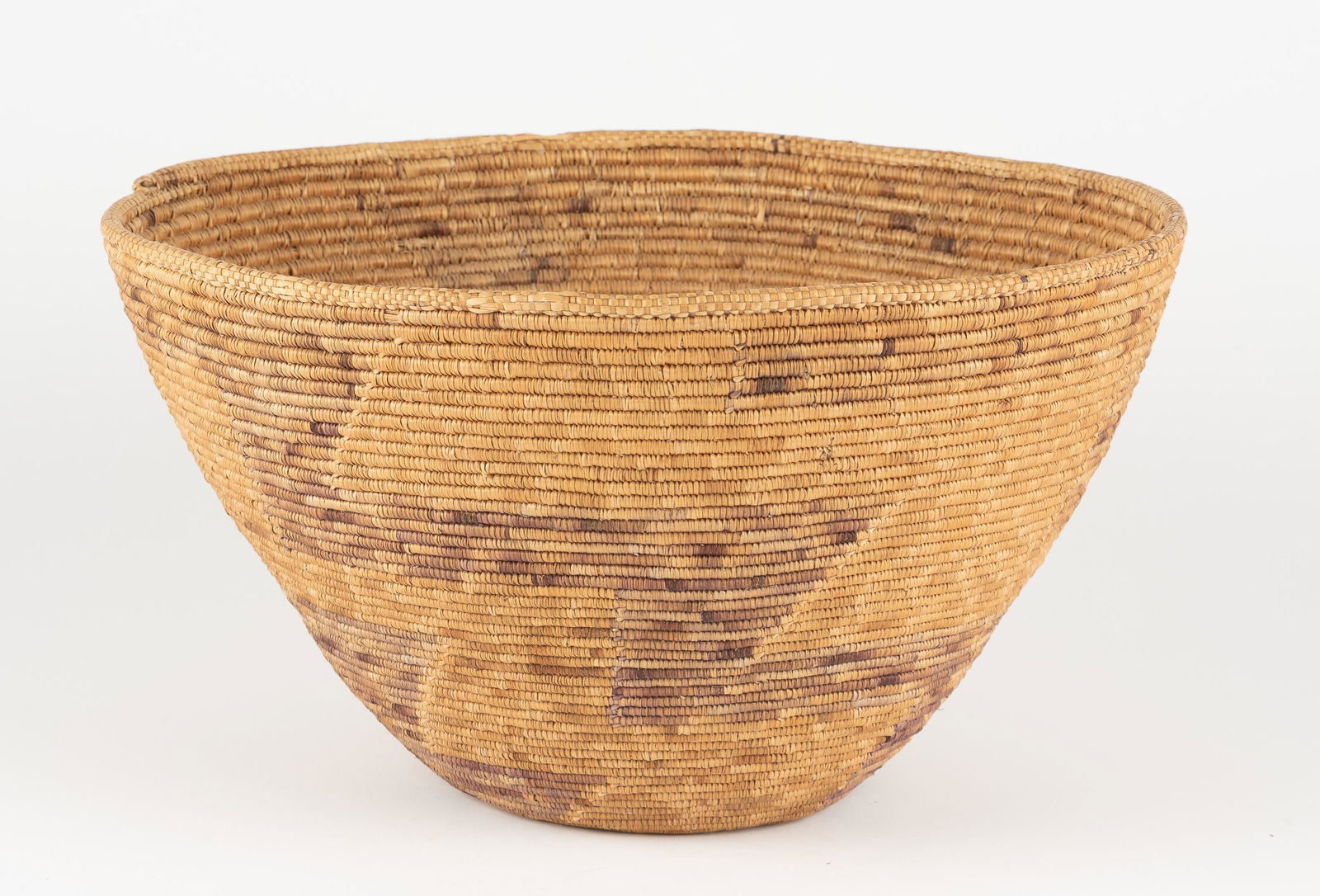 Large California Yokuts Basket (1 of 3)