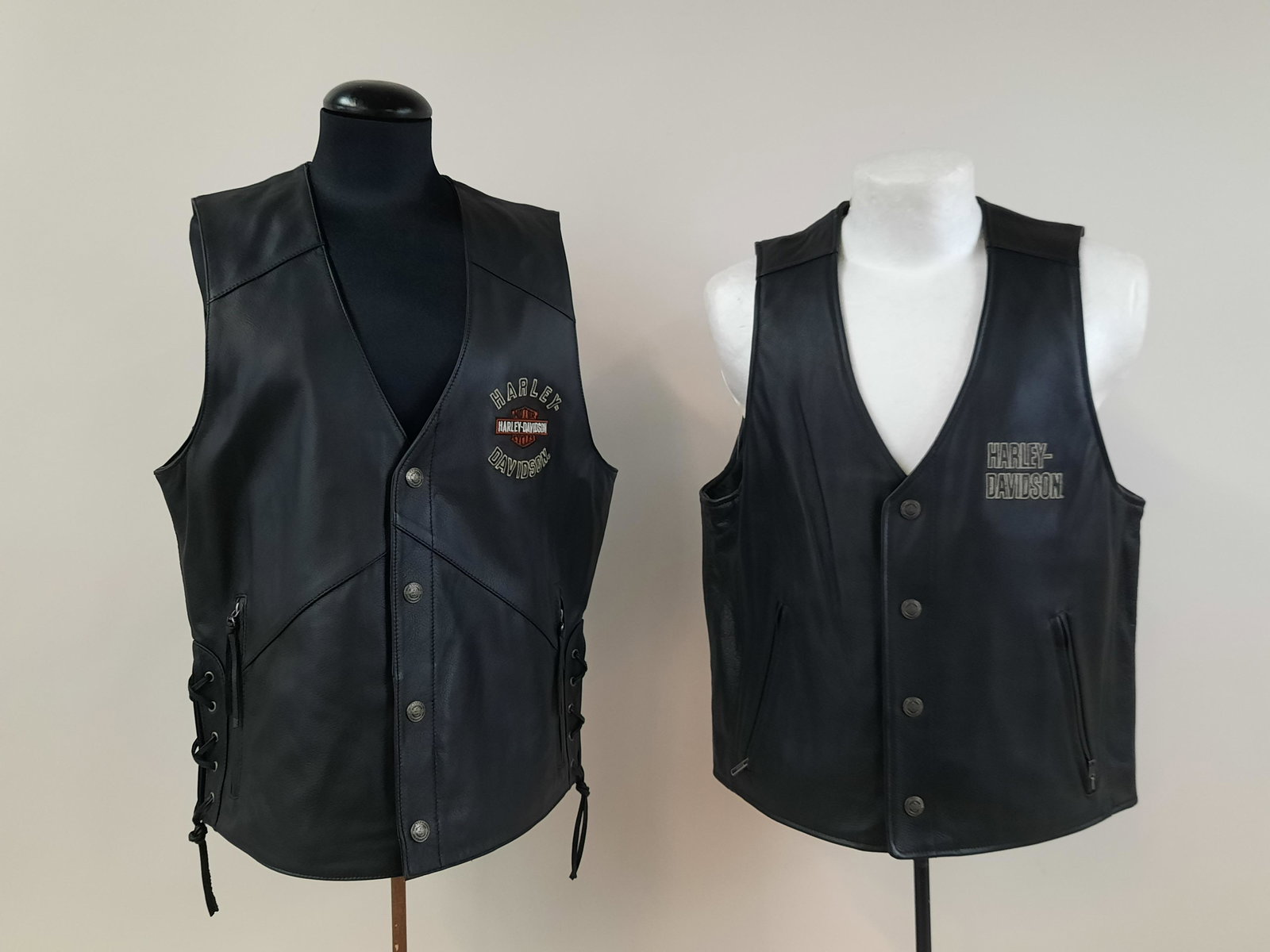 2 Medium Harley Davidson Leather Vests (1 of 11)