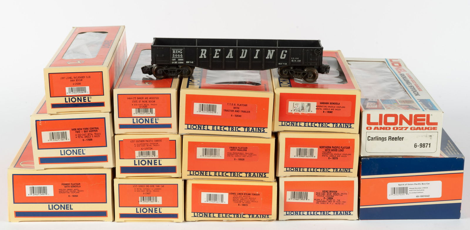 15 Lionel Train Cars (1 of 6)