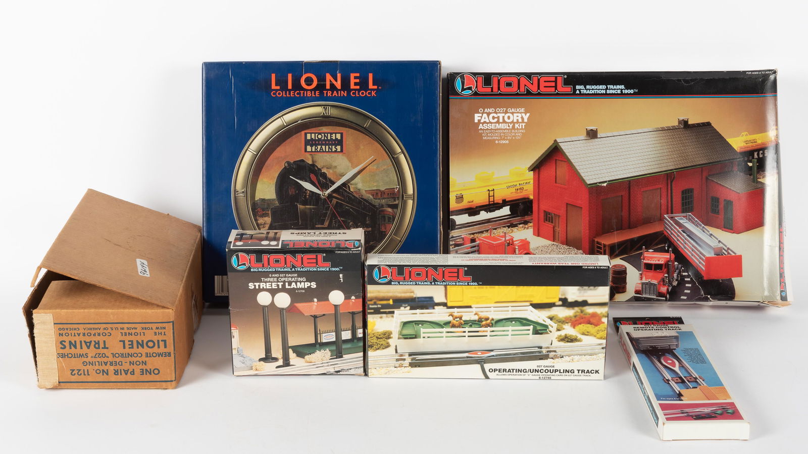 6 Lionel Accessories Incl. Clock (1 of 7)