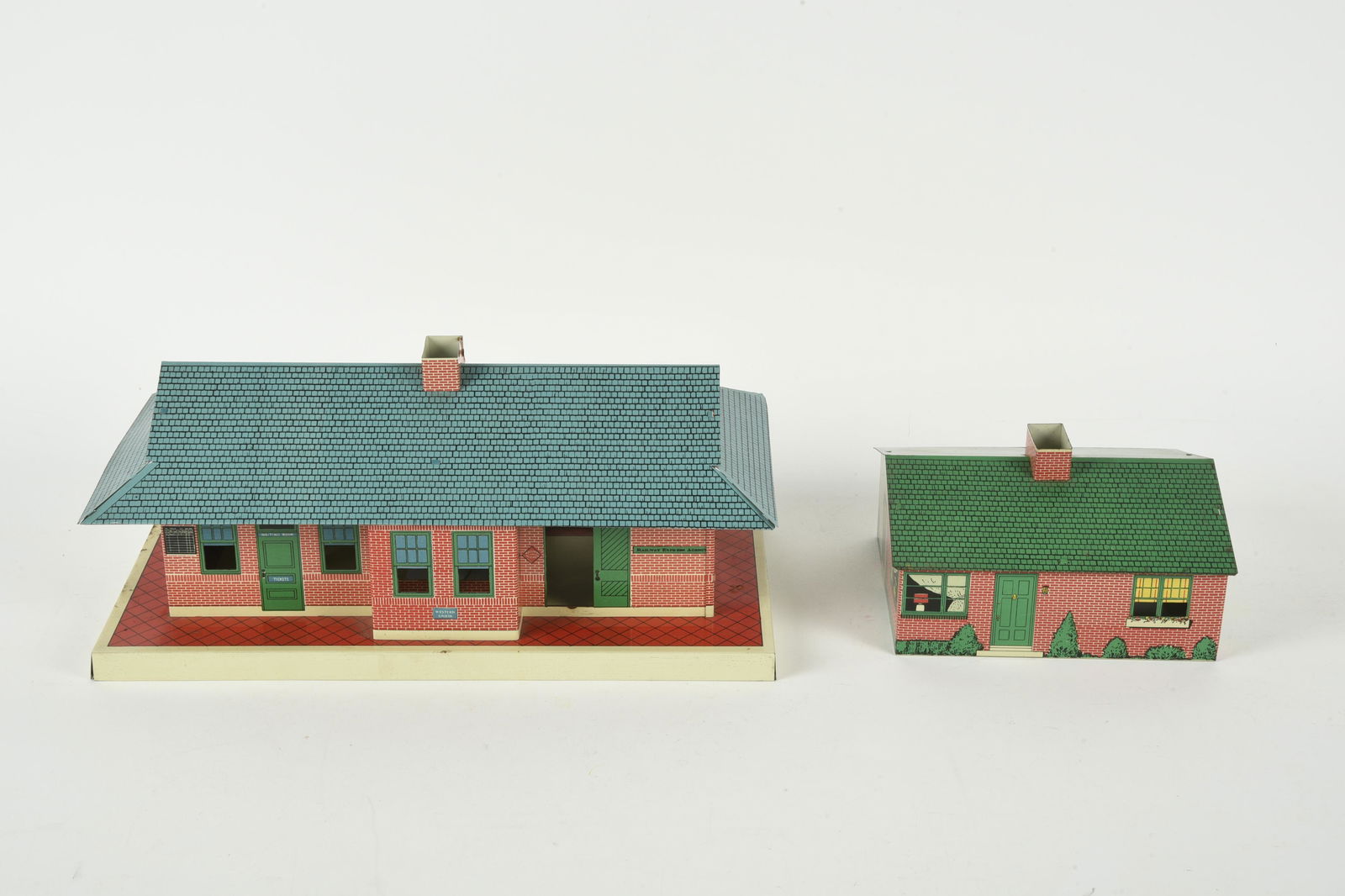 2 Marx Tin Litho Model RR Buildings Incl Lighted (1 of 7)