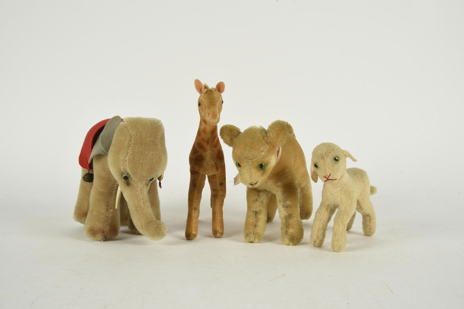 4 Vintage Steiff Animals incl Lambs & Elephant (1 of 6)