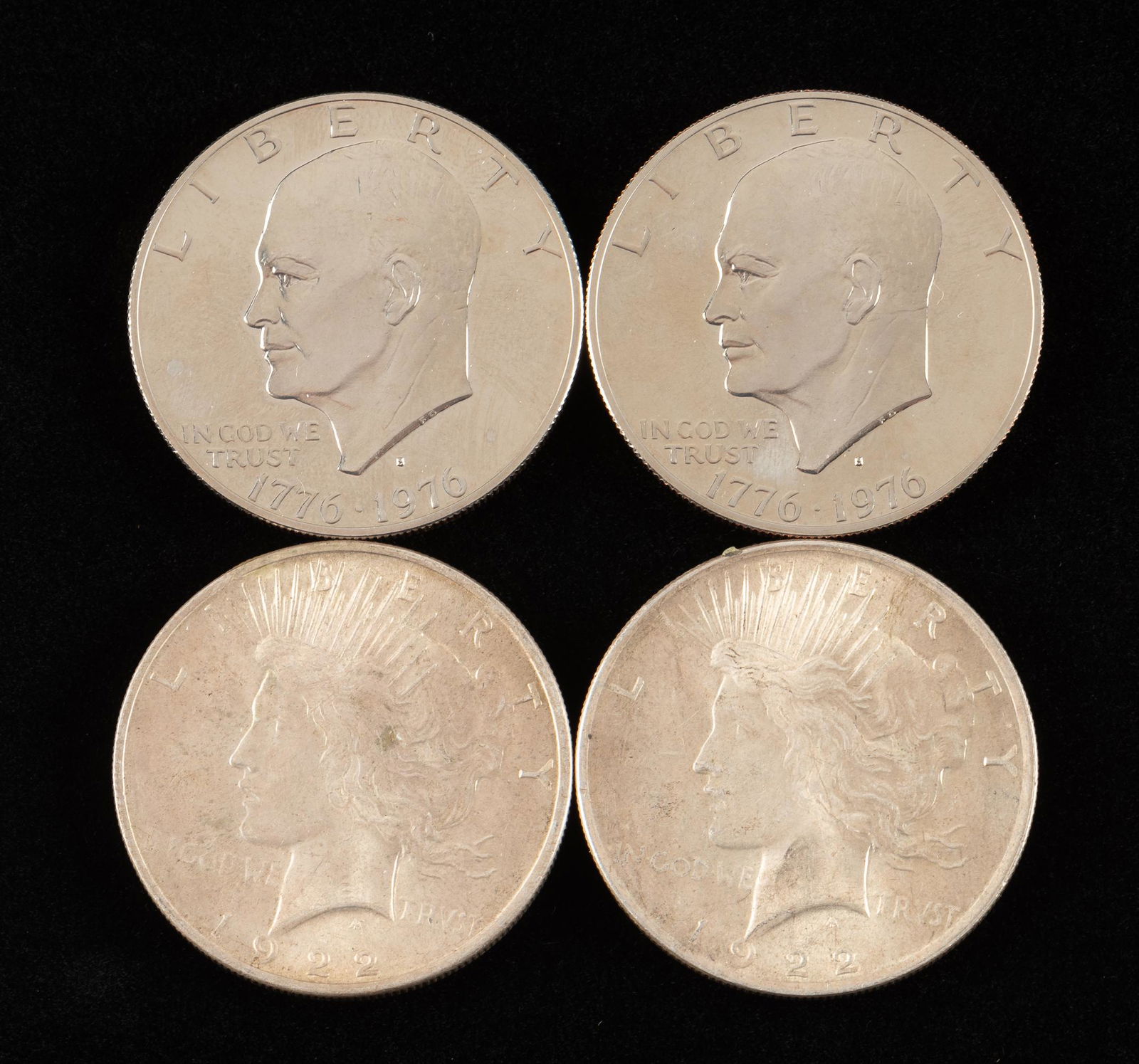 4 Silver Dollars Incl. 2 1922 Peace Dollar (1 of 2)