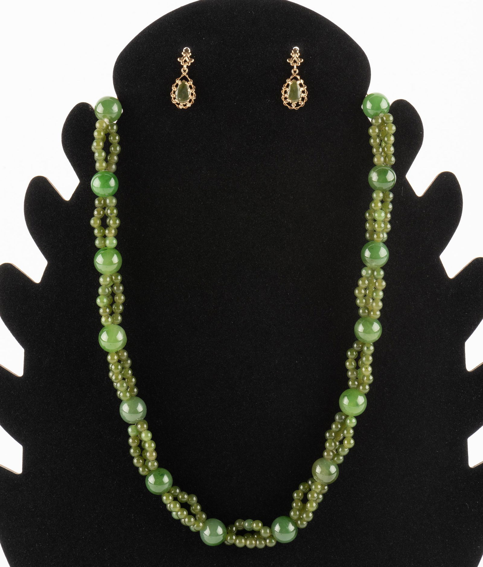 Jade Earrings & Necklace (1 of 3)