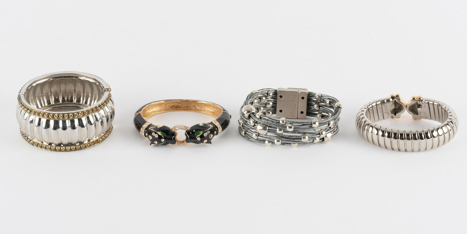 4 Costume Bracelets (1 of 18)