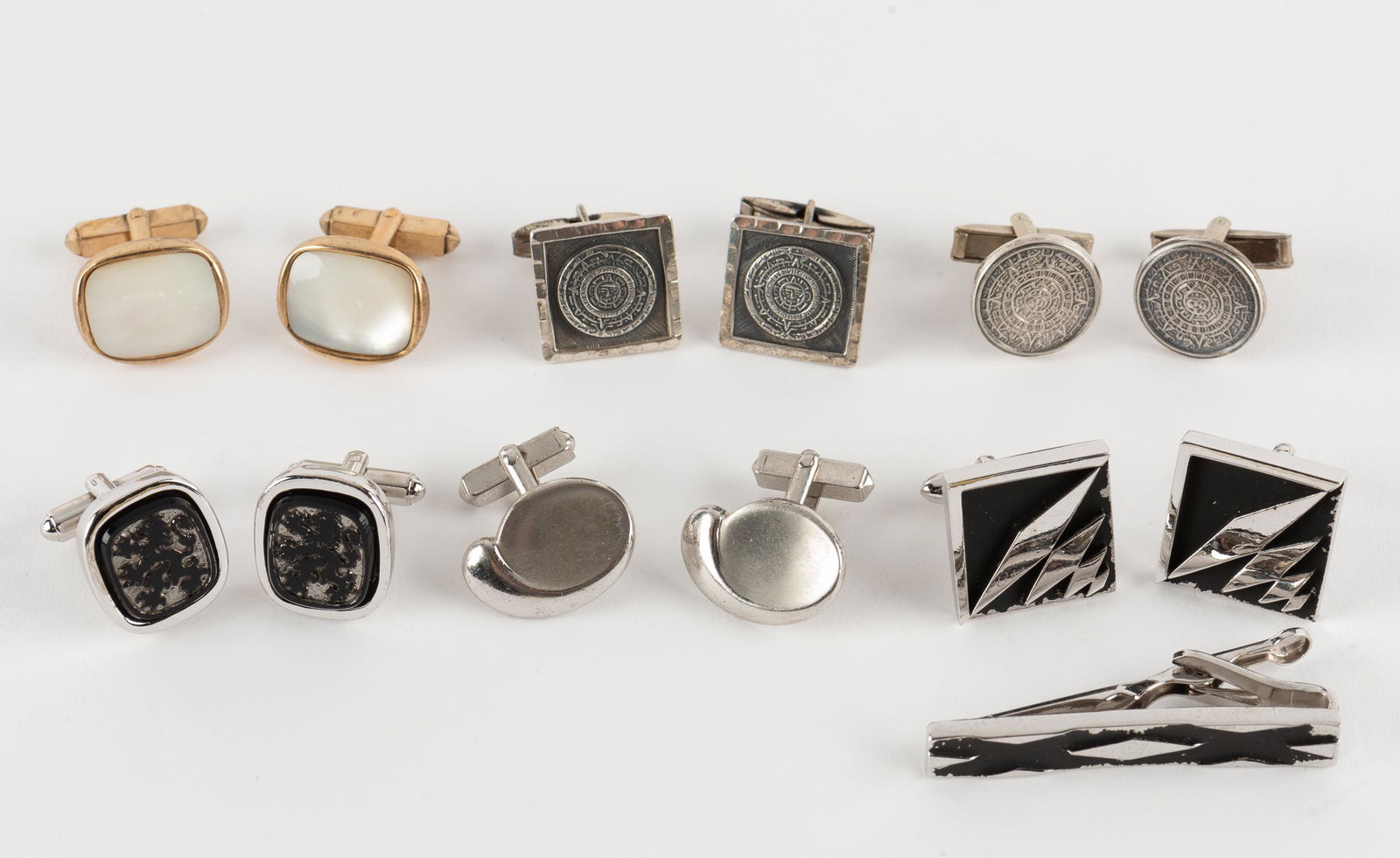 6 Pairs of Cufflinks Incl Sterling & 1 Tie Clip (1 of 7)