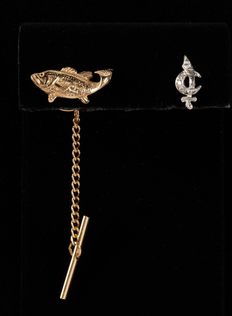 2 Gold Tie Tacks Incl Masonic (1 of 3)