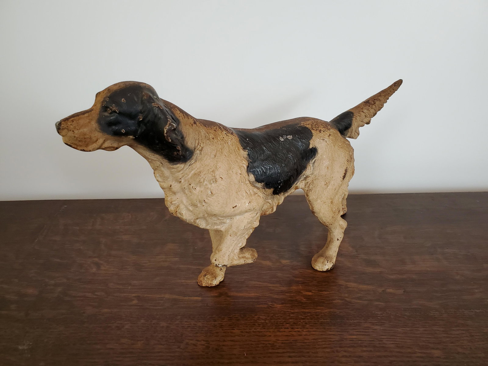 Cast Iron English Setter Door Stop: 3 3/4" wide X 15 3/4" deep X 9" high. IMPORTANT: Before bidding, please read the terms and conditions. When you registered for the auction you agreed to these terms and will be required to comply with