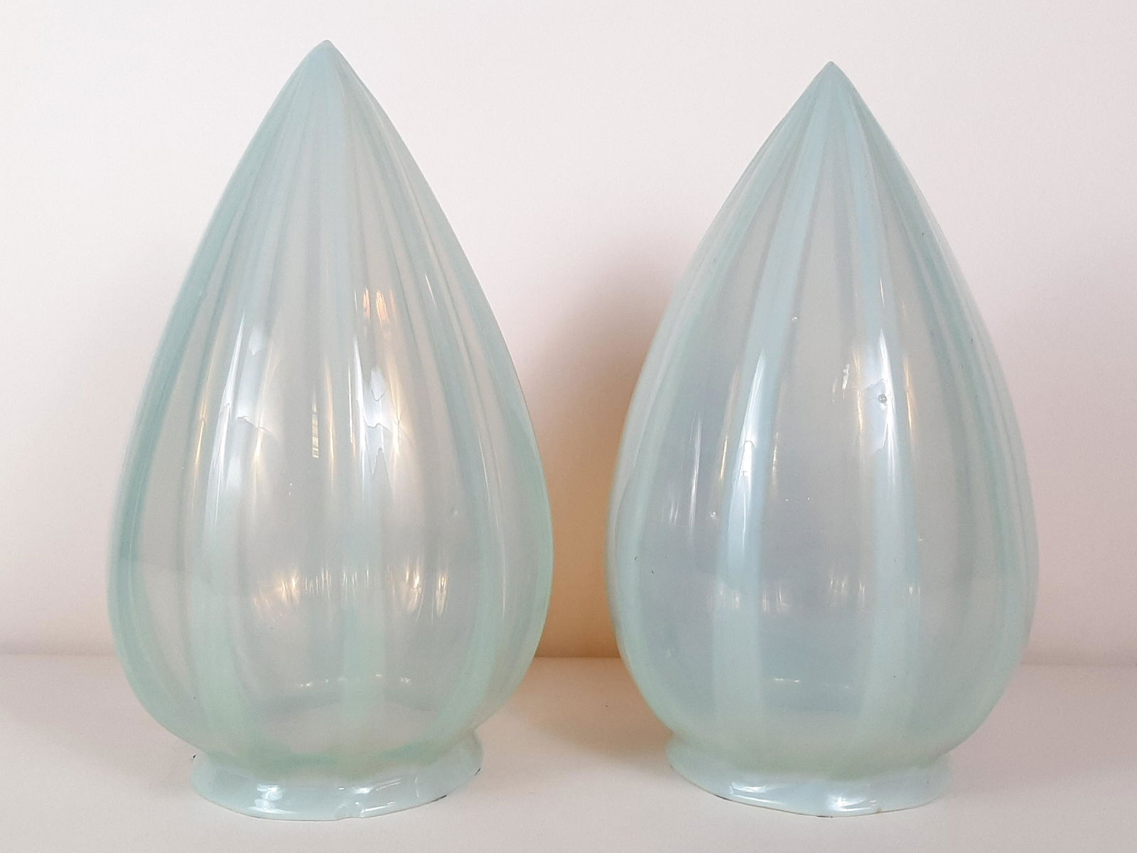 Pr Vintage Art Glass Bullet Shades (1 of 3)