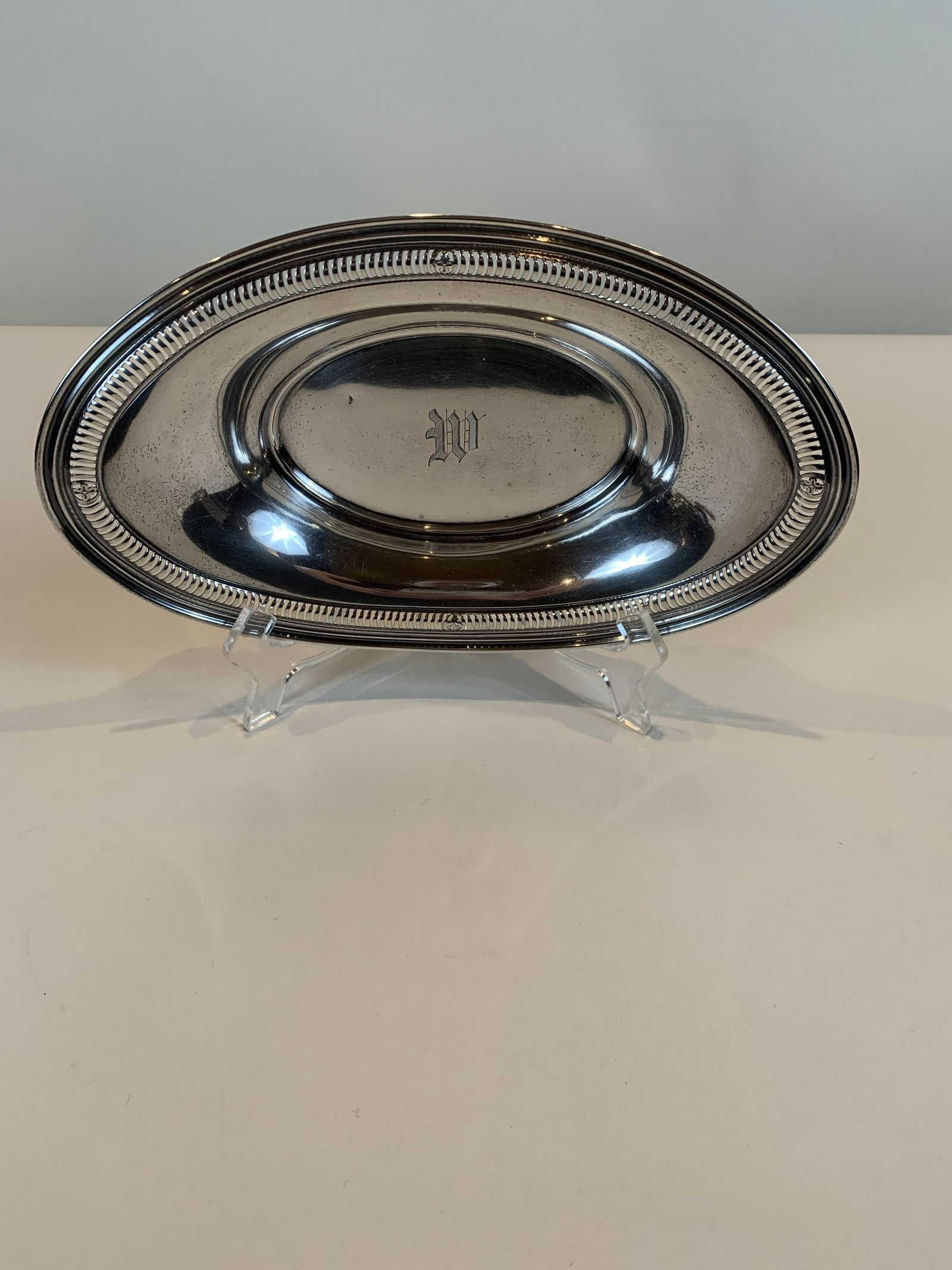 Sterling Reticulated Bread Tray (1 of 3)