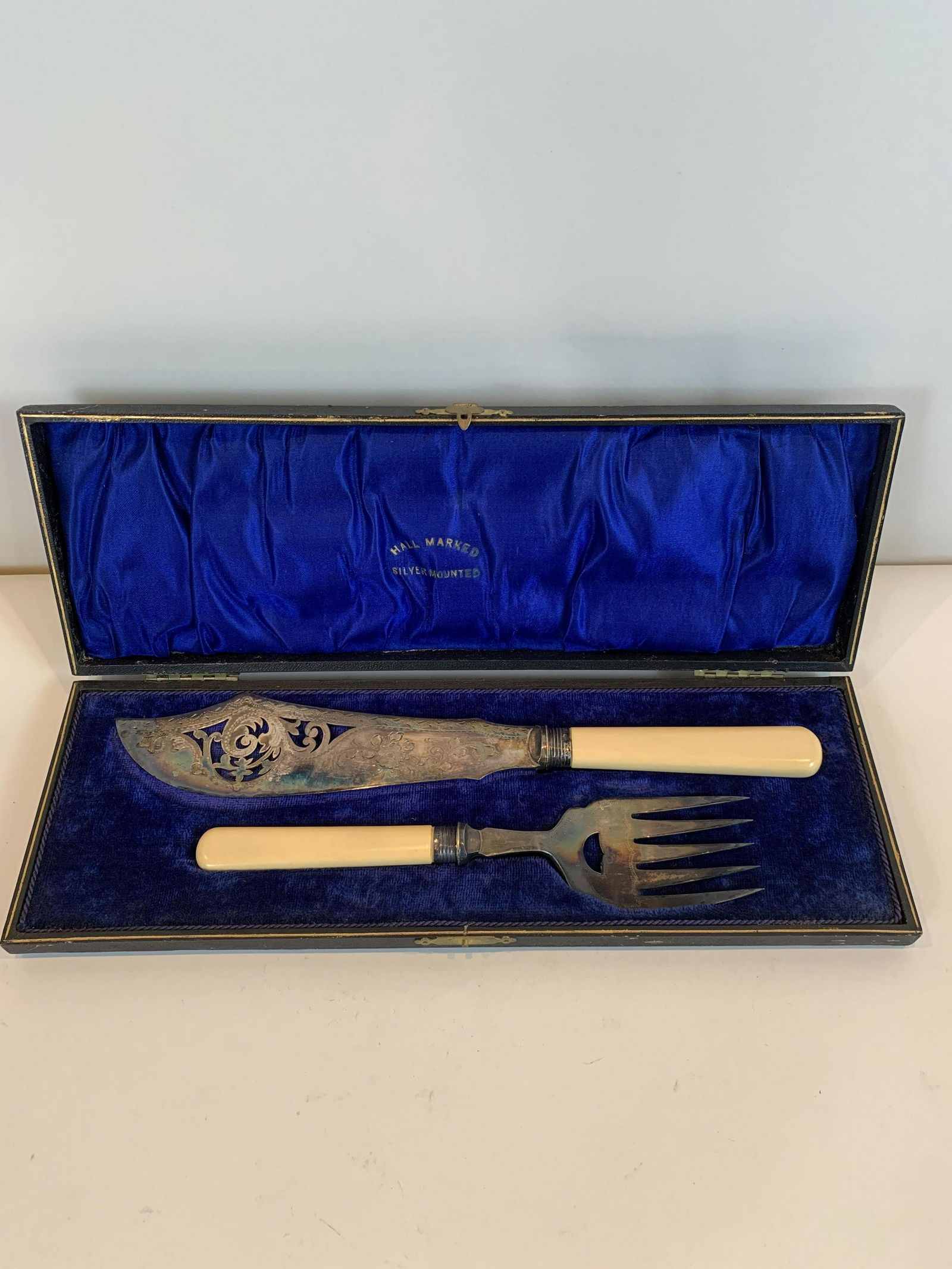 Cased Silverplate Fish Set (1 of 4)