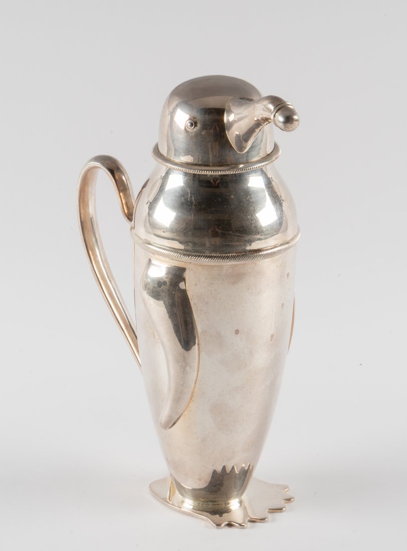 Napier Style Penguin Cocktail Shaker (1 of 4)