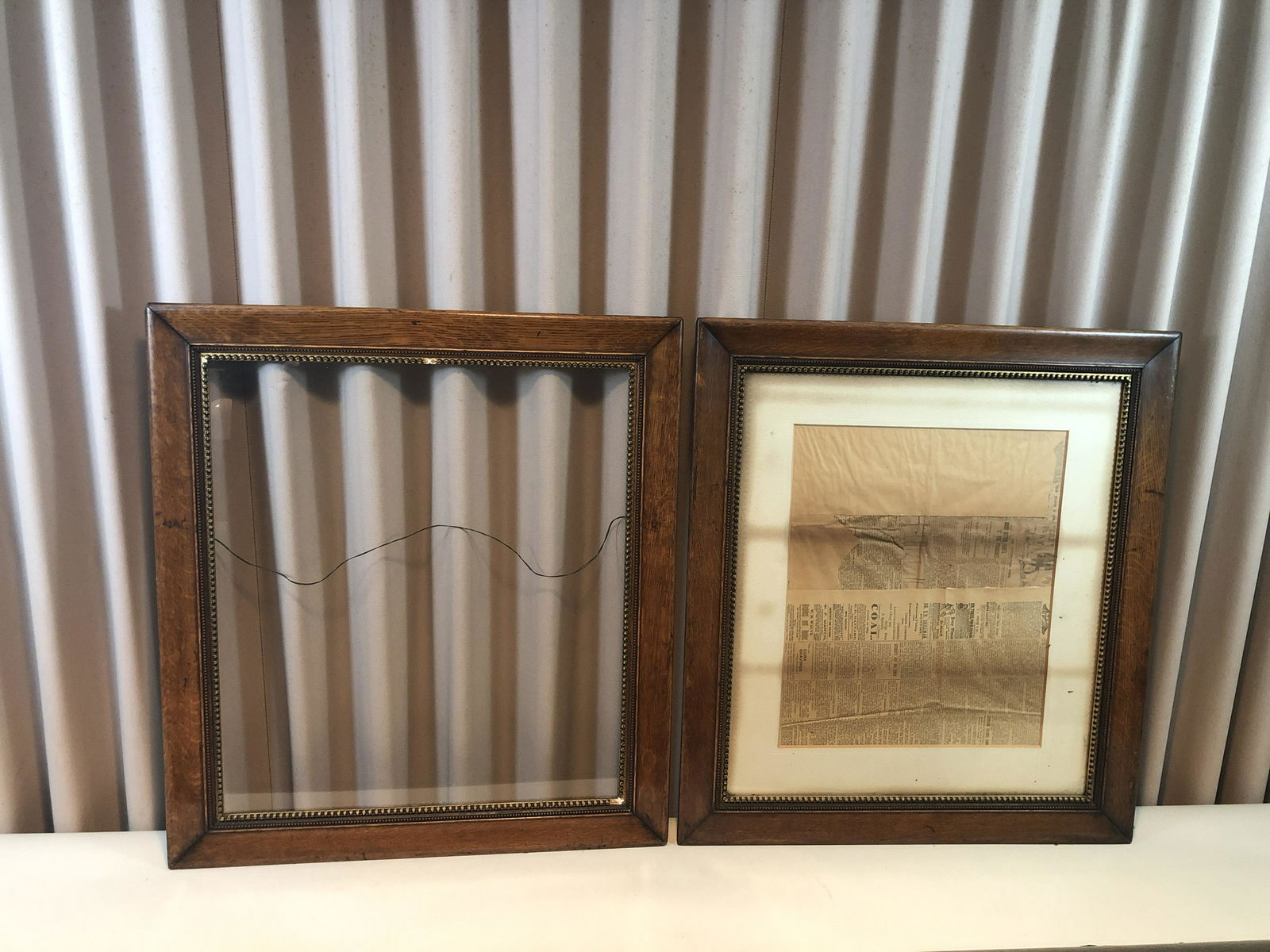 2 Picture Frames (1 of 2)