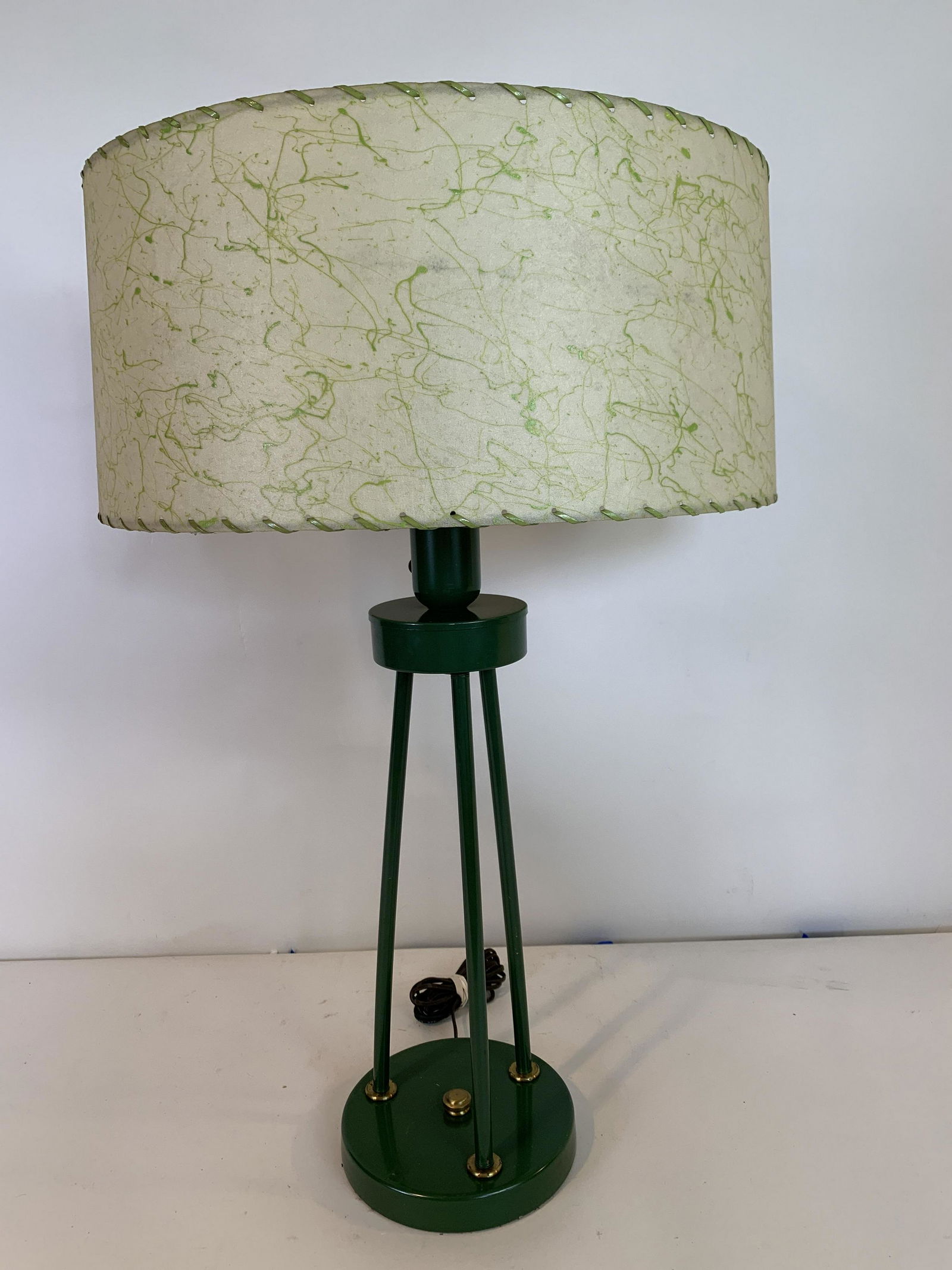 Rembrandt Table Lamp (1 of 2)