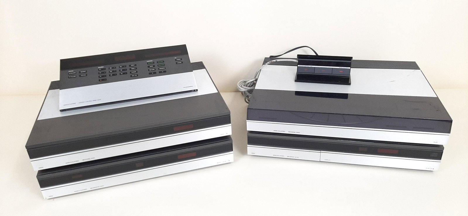 Bang and Olufsen Beosystem 5000: Includes Beomaster 5000, Beogram 5005, Beocord 5000, Beogram CD 50, Master Control Panel 5000, and Master Control Link. All power on. CD player does not open. Control panel turns on but does not trans