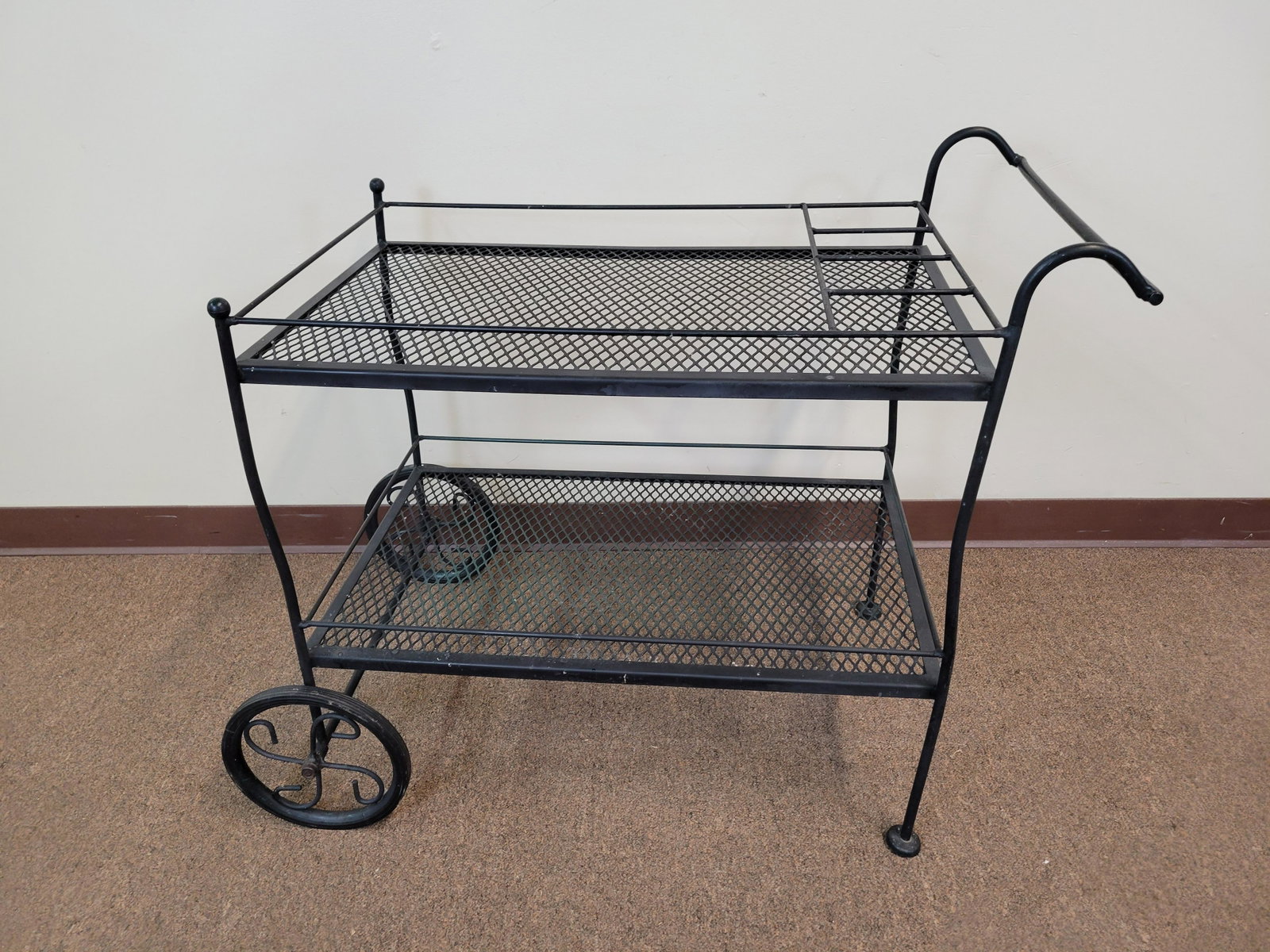Outdoor Drink Cart: 22" wide X 39" deep X 25 1/4" high. IMPORTANT: Before bidding, please read the terms and conditions. When you registered for the auction you agreed to these terms and will be required to comply with t