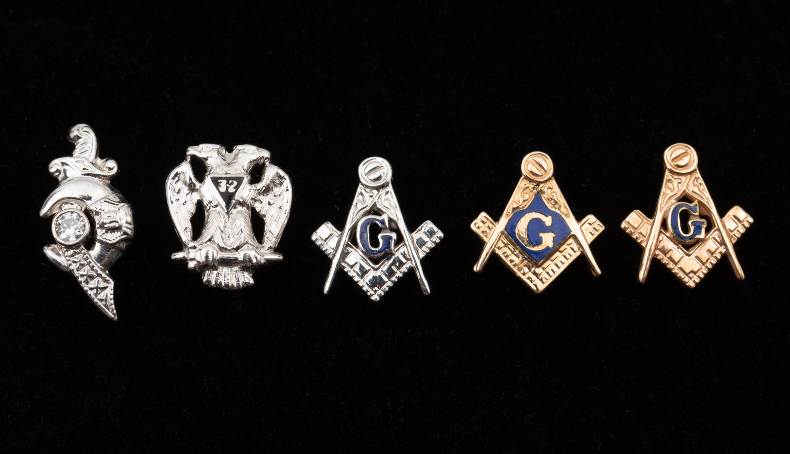 4 14K Masonic Tie Tacs (1 of 2)