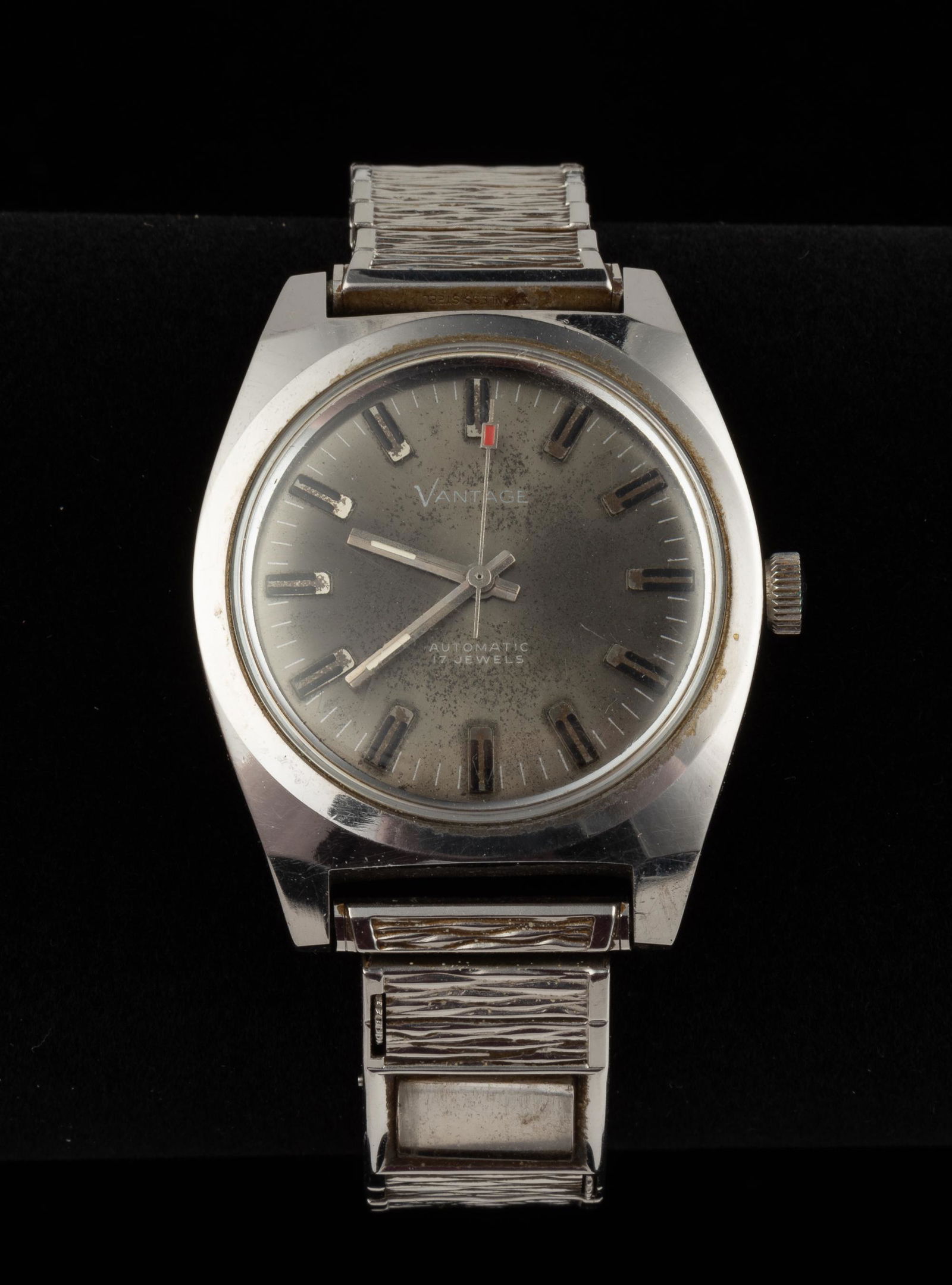 Vintage Vantage Men's 174J Wristwatch (1 of 4)