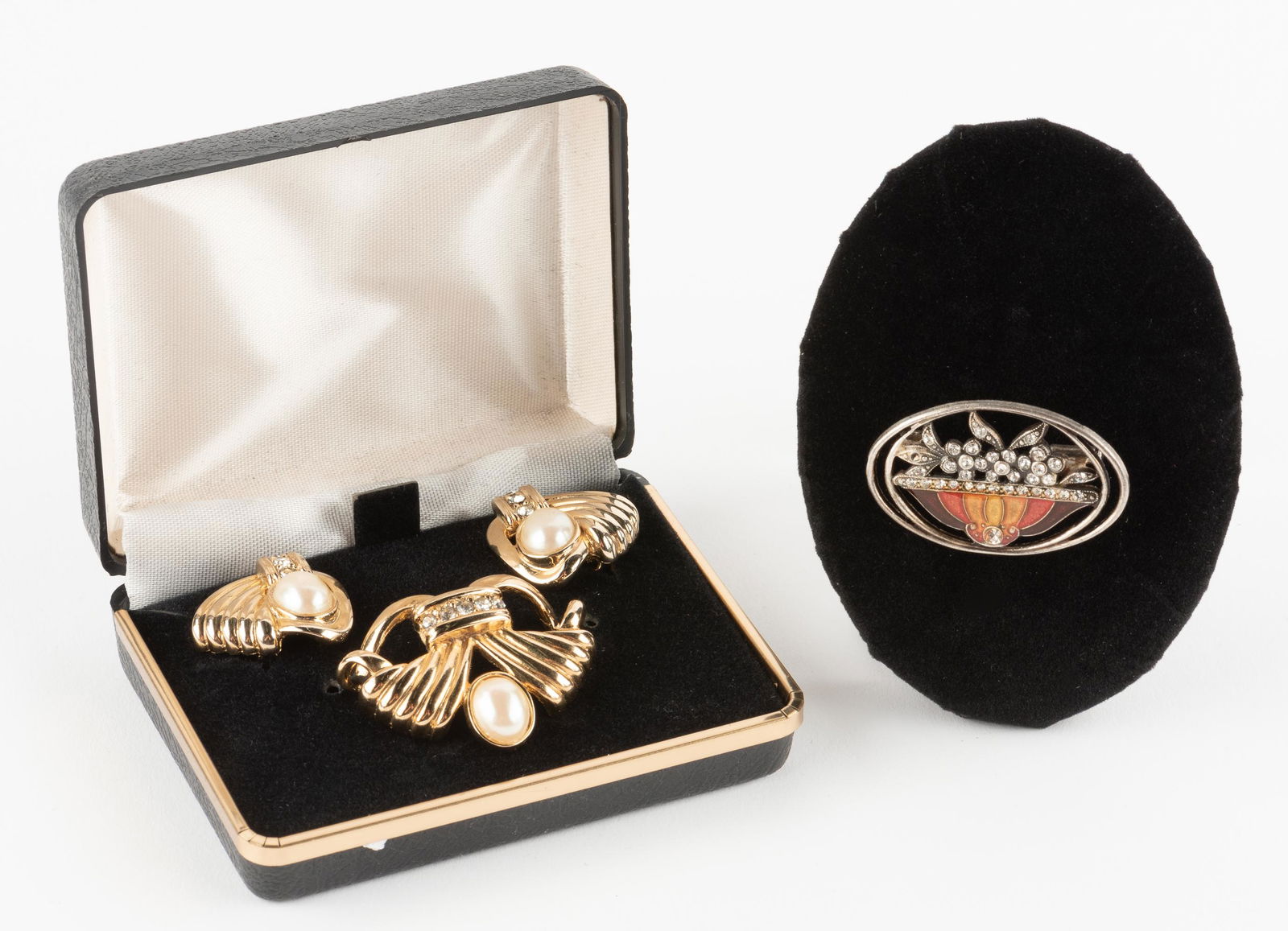 Vintage Costume Pendant, Earrings & Brooch (1 of 3)