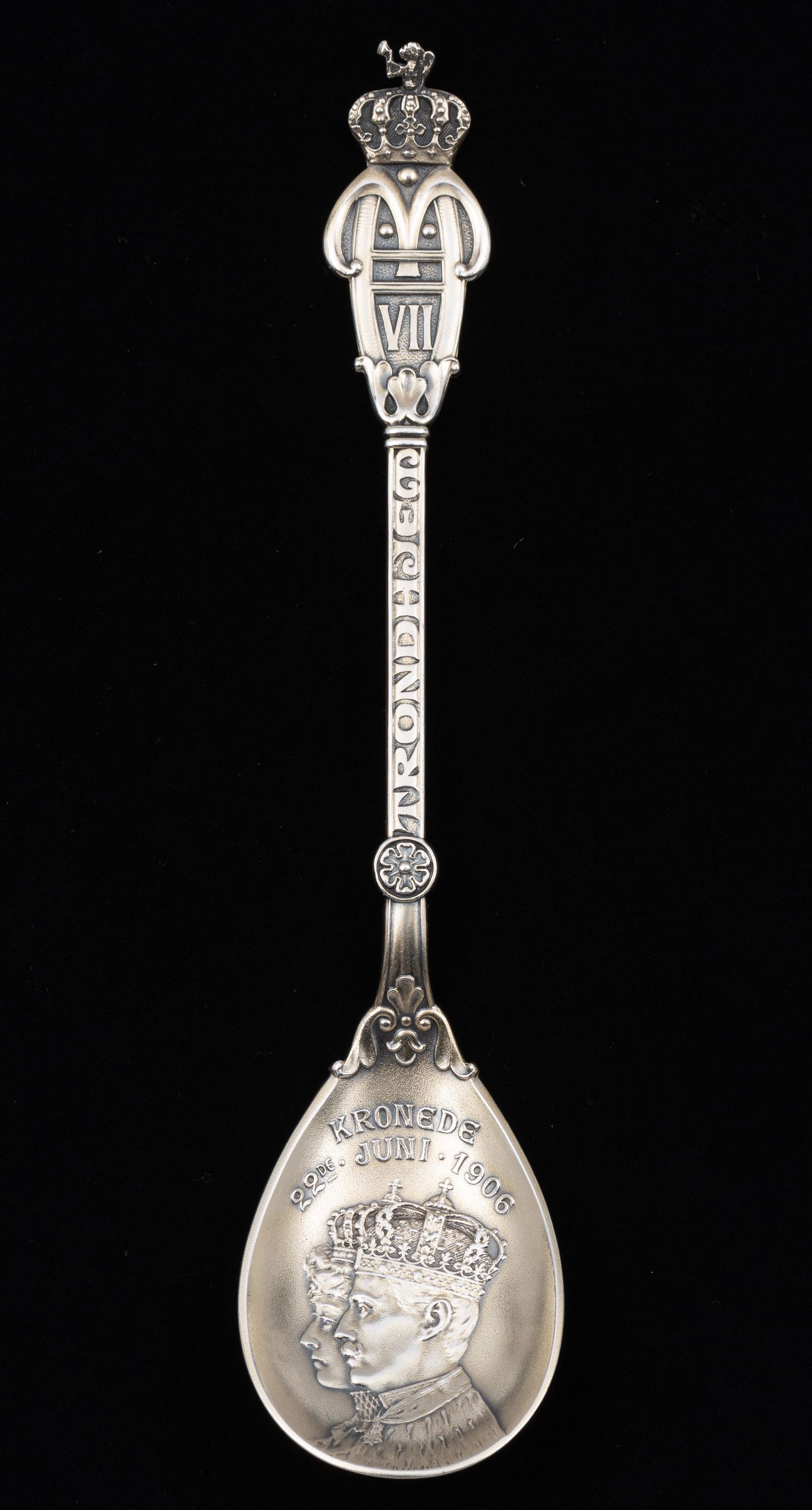 David Anderson Sterling Souvenir Spoon: Spoon for Kronede June 22, 1906, Trondhjem. 5-1/4" long. 0.6 ozt. IMPORTANT: Before bidding, please read the terms and conditions. When you registered for the auction you agreed to these terms and wil