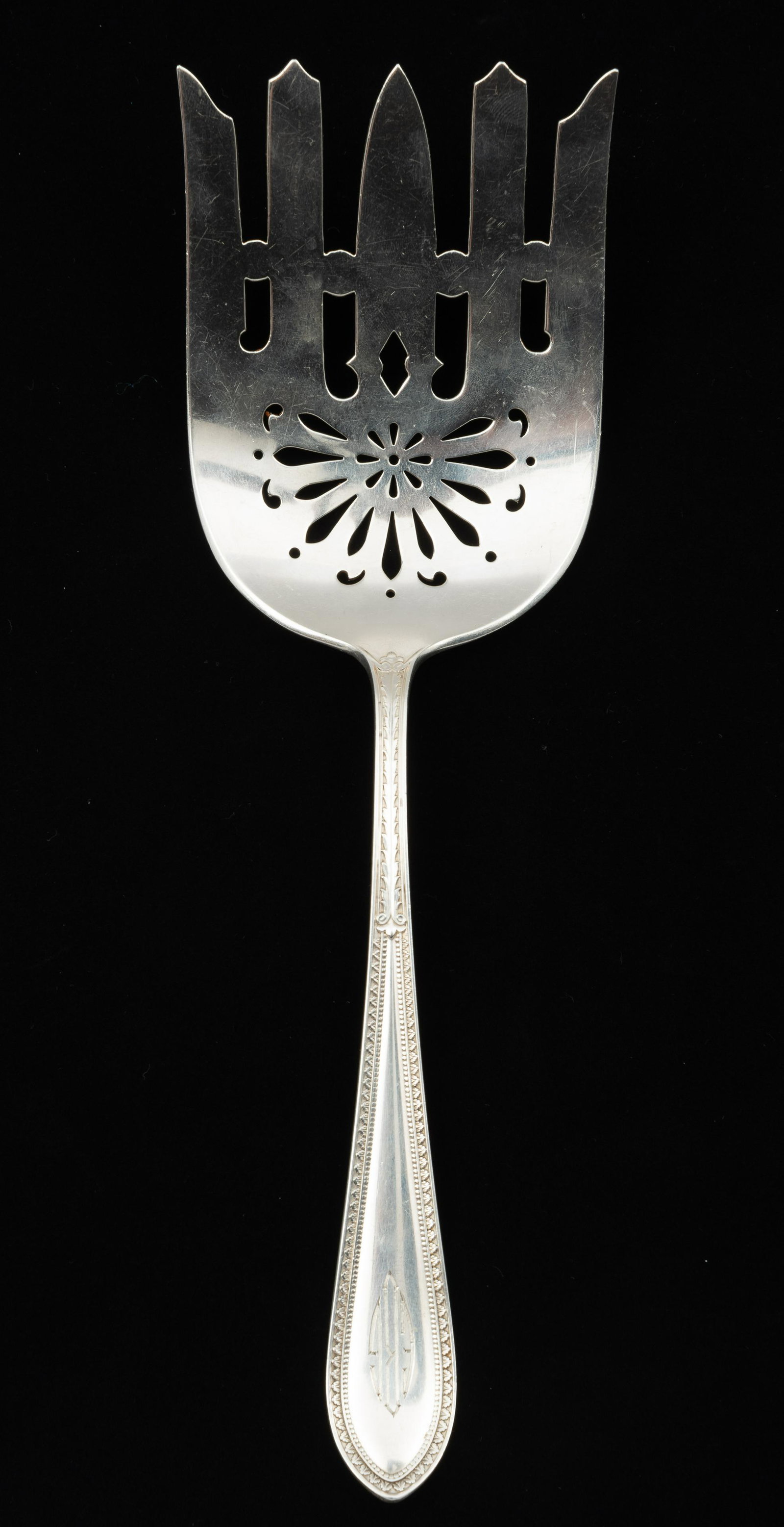 Gorham Edgeworth Asparagus Serving Fork: 20th century. 9-1/2" long. 3.4 ozt. IMPORTANT: Before bidding, please read the terms and conditions. When you registered for the auction you agreed to these terms and will be required to comply with t