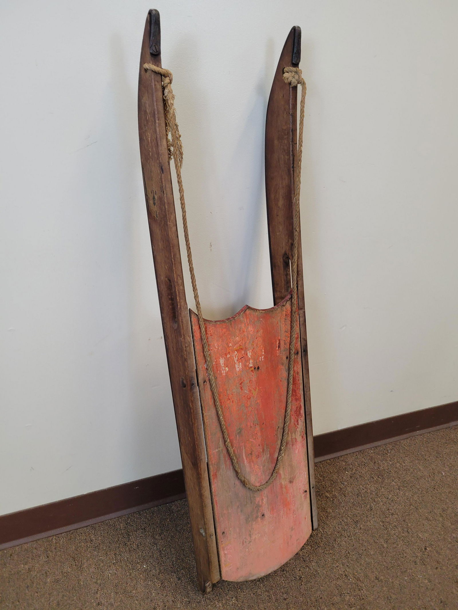 Antique Sled (1 of 4)