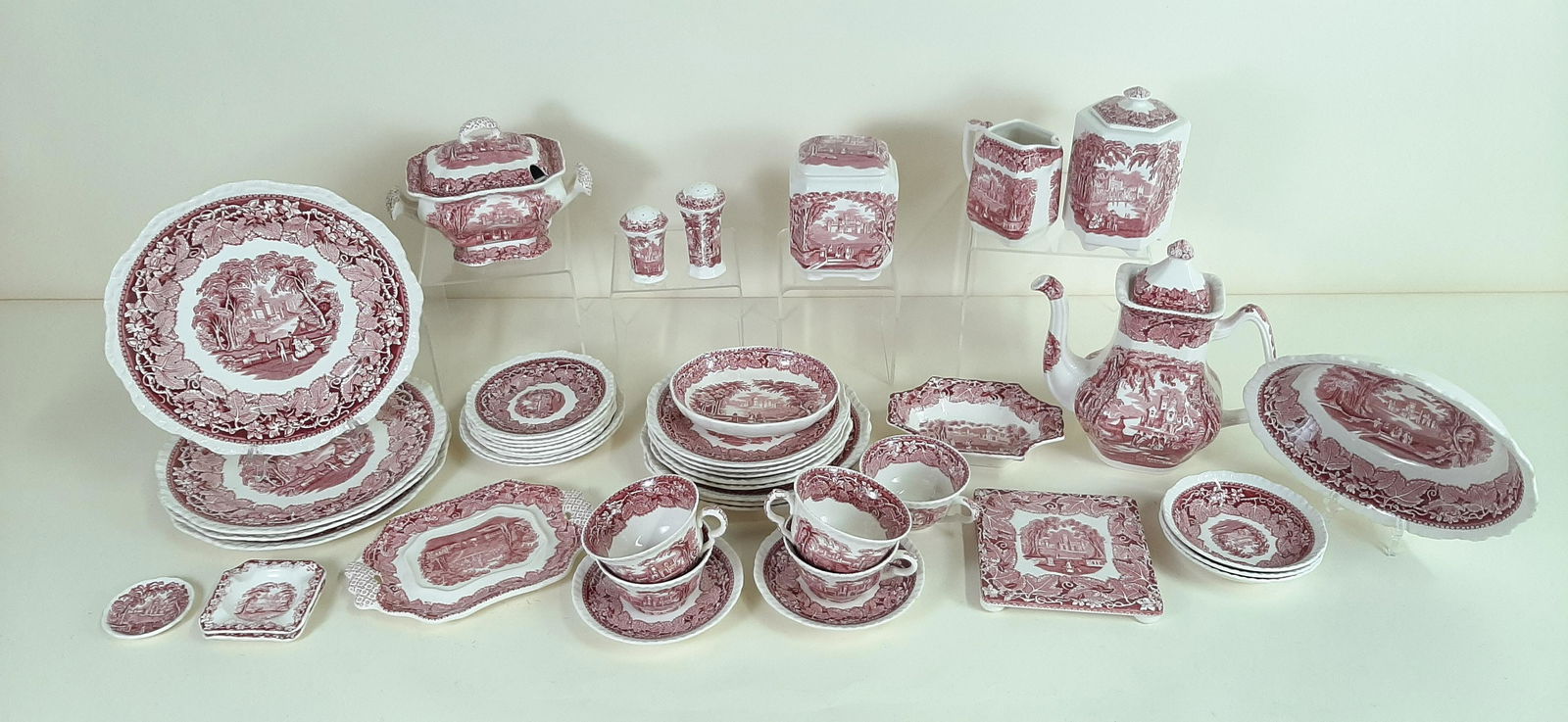 45 Pcs Mason's "Vista" Ironstone China (1 of 2)