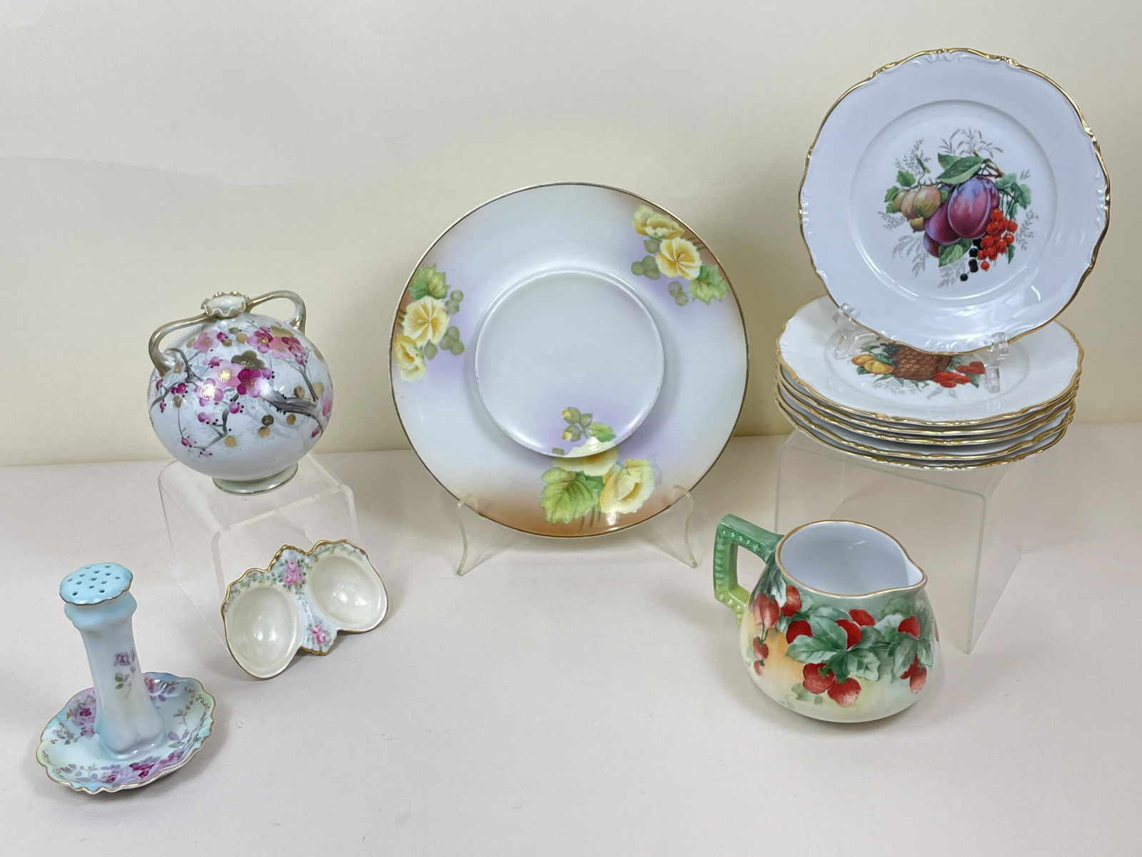11 Pcs Porcelain incl Hand Painted (1 of 15)