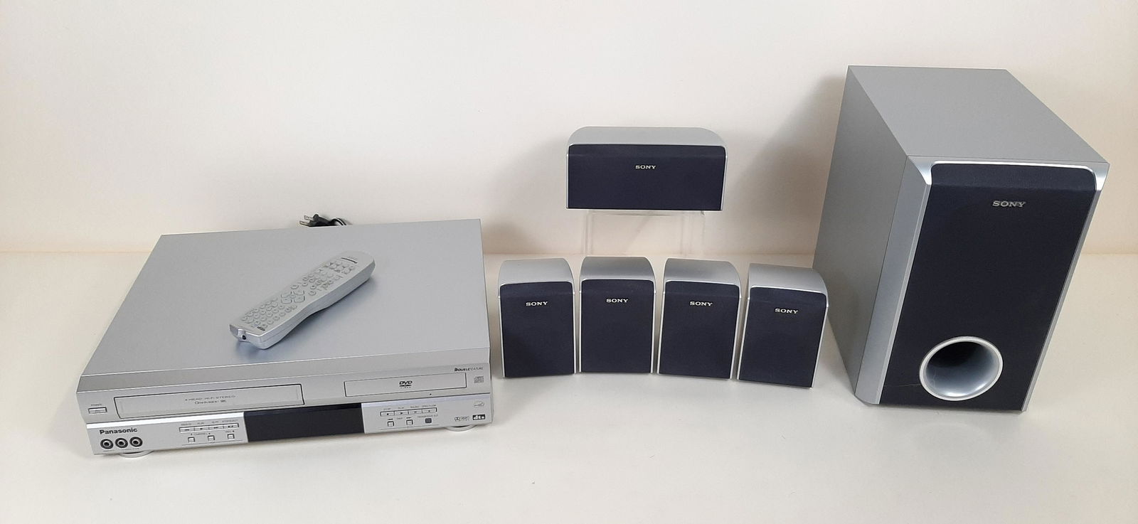 6 Sony Speakers and Panasonic DVD/VHS Player (1 of 4)