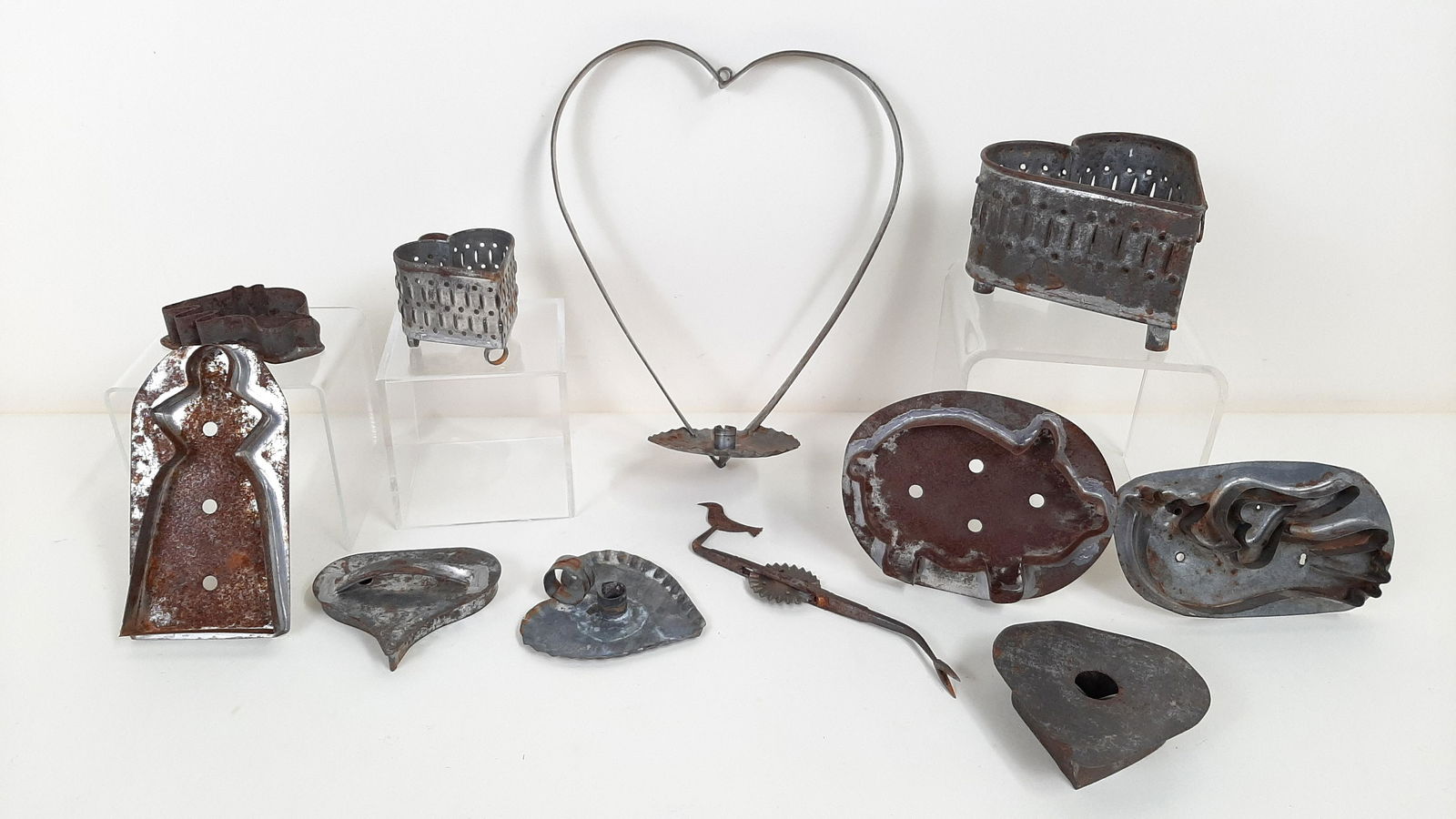 11 Pcs Antique Tinware incl. Punch Tin (1 of 1)