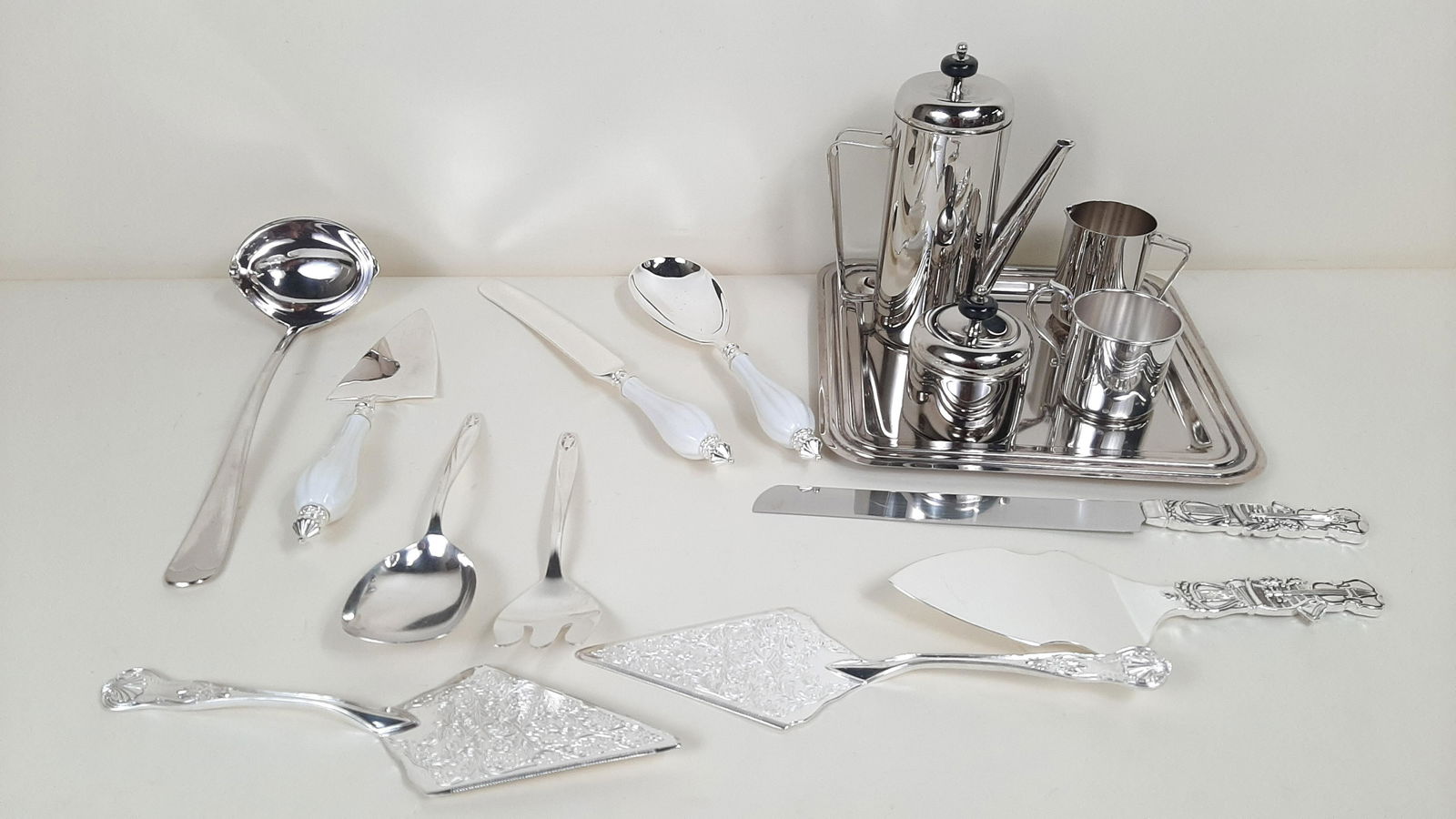 15 Pcs incl. Coffee Set and Serving Utensils (1 of 9)