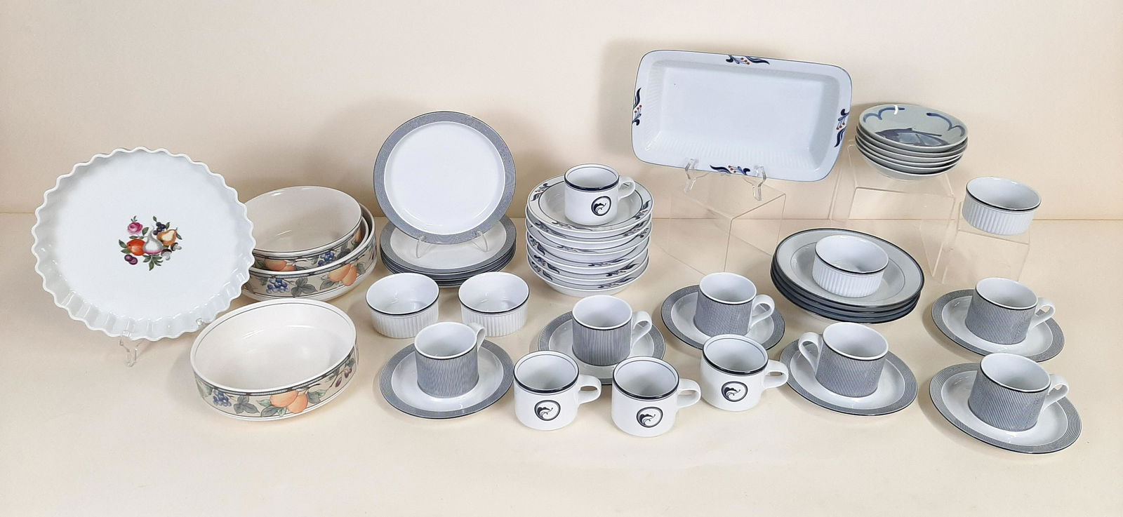 45 Pcs Designer Dinnerware incl. Dansk (1 of 5)