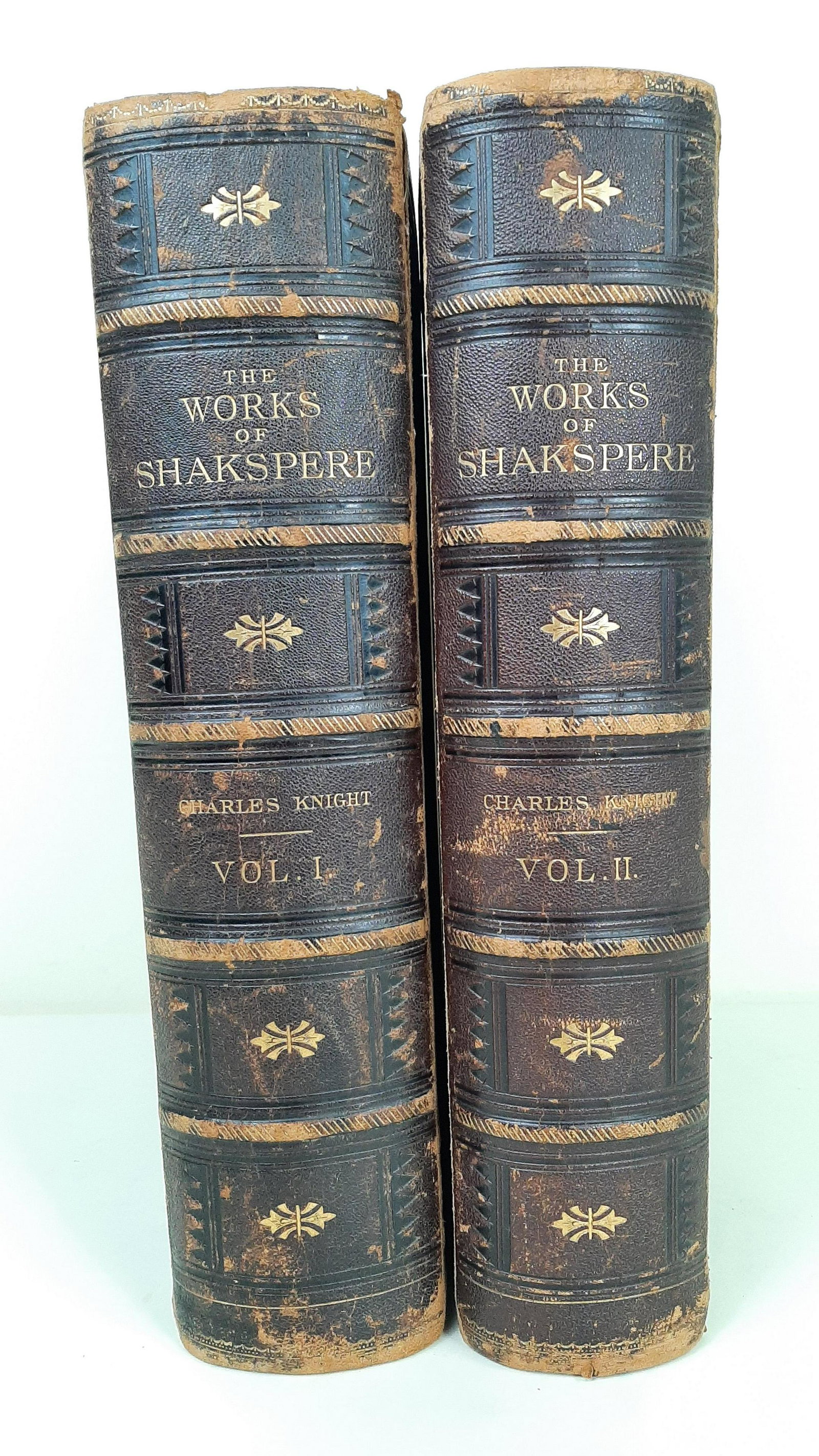 Vol. I & II The Works of Shakspere: Imperial edition. Notes by Charles Knight. New York: Virtue and Yorston. Illustrations on steel. Some wear and losses to leather binding. IMPORTANT: Before bidding, please read the terms and condition
