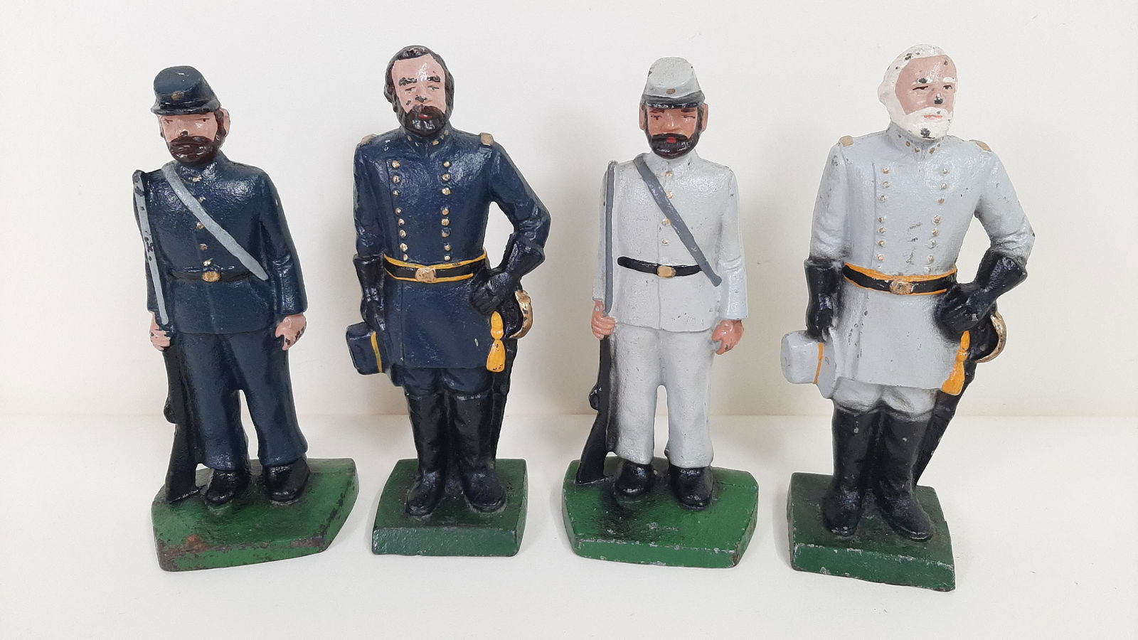 4 Cast Iron Civil War Figurines (1 of 4)